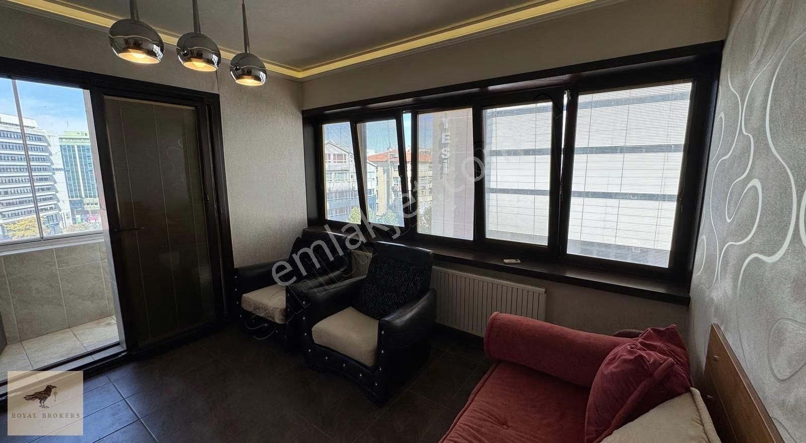 Kiralık, Kızılay'ın Merkezinde, Eşyalı, Bakımlı, 1+1, Asansörlü - Görsel 27