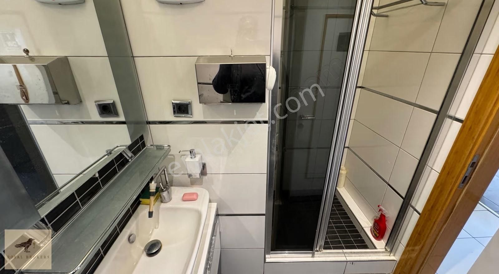 Kiralık, Kızılay'ın Merkezinde, Eşyalı, Bakımlı, 1+1, Asansörlü - Görsel 14