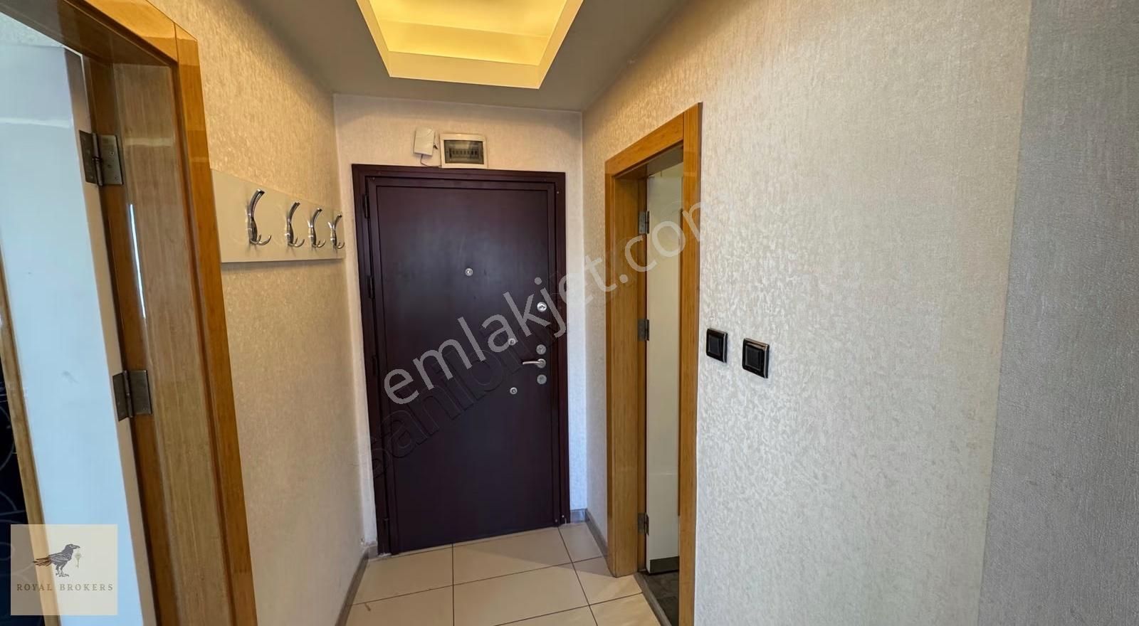 Kiralık, Kızılay'ın Merkezinde, Eşyalı, Bakımlı, 1+1, Asansörlü - Görsel 12