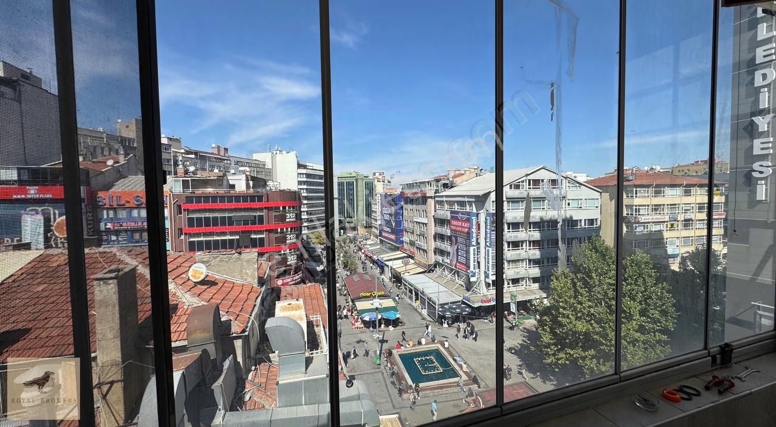 Kiralık, Kızılay'ın Merkezinde, Eşyalı, Bakımlı, 1+1, Asansörlü - Görsel 30