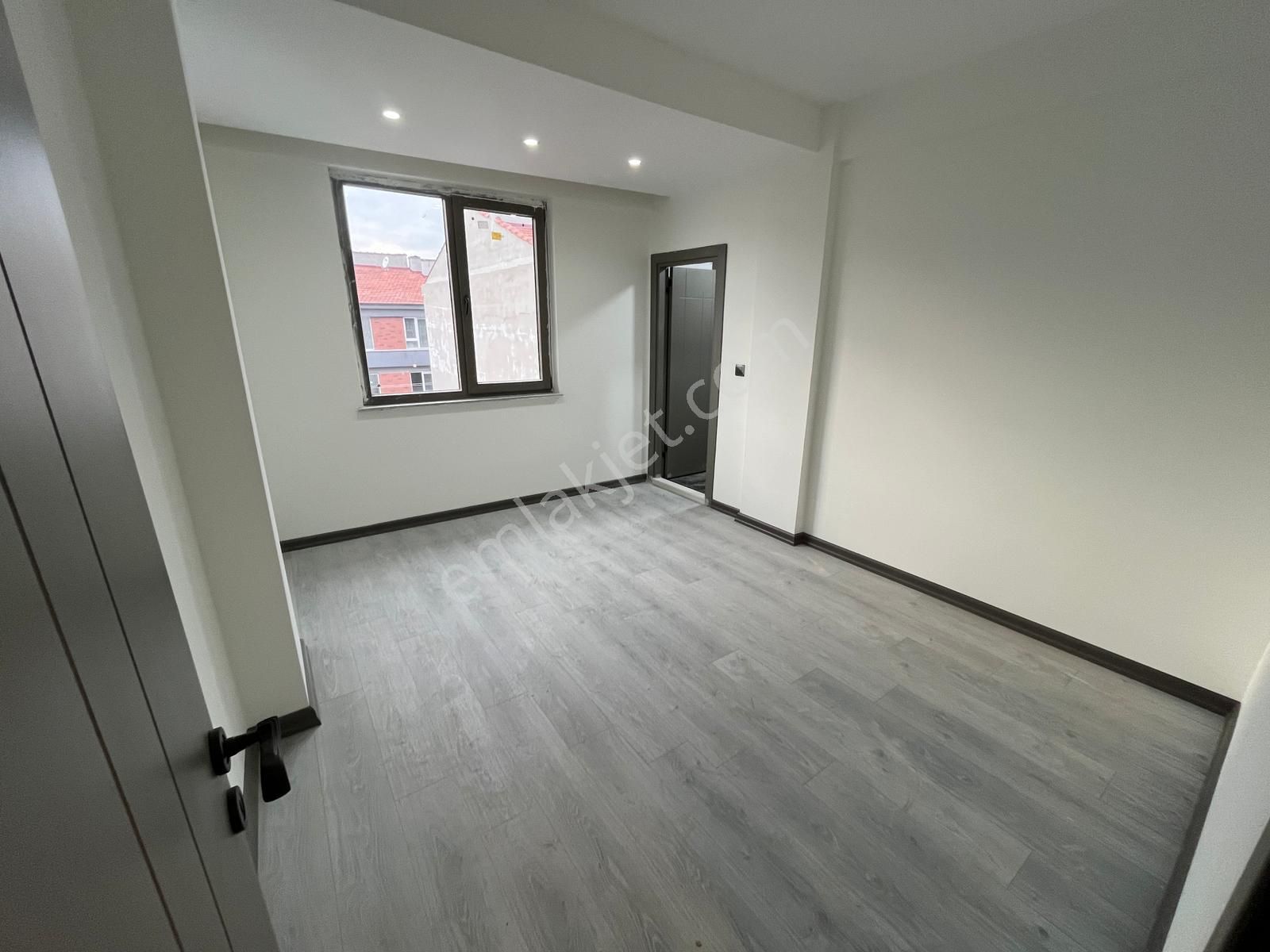 Öztel'den Çamlıca Mahallesinde Sıfır Lüx Özel Garajlı 3+1 Daire - Görsel 9