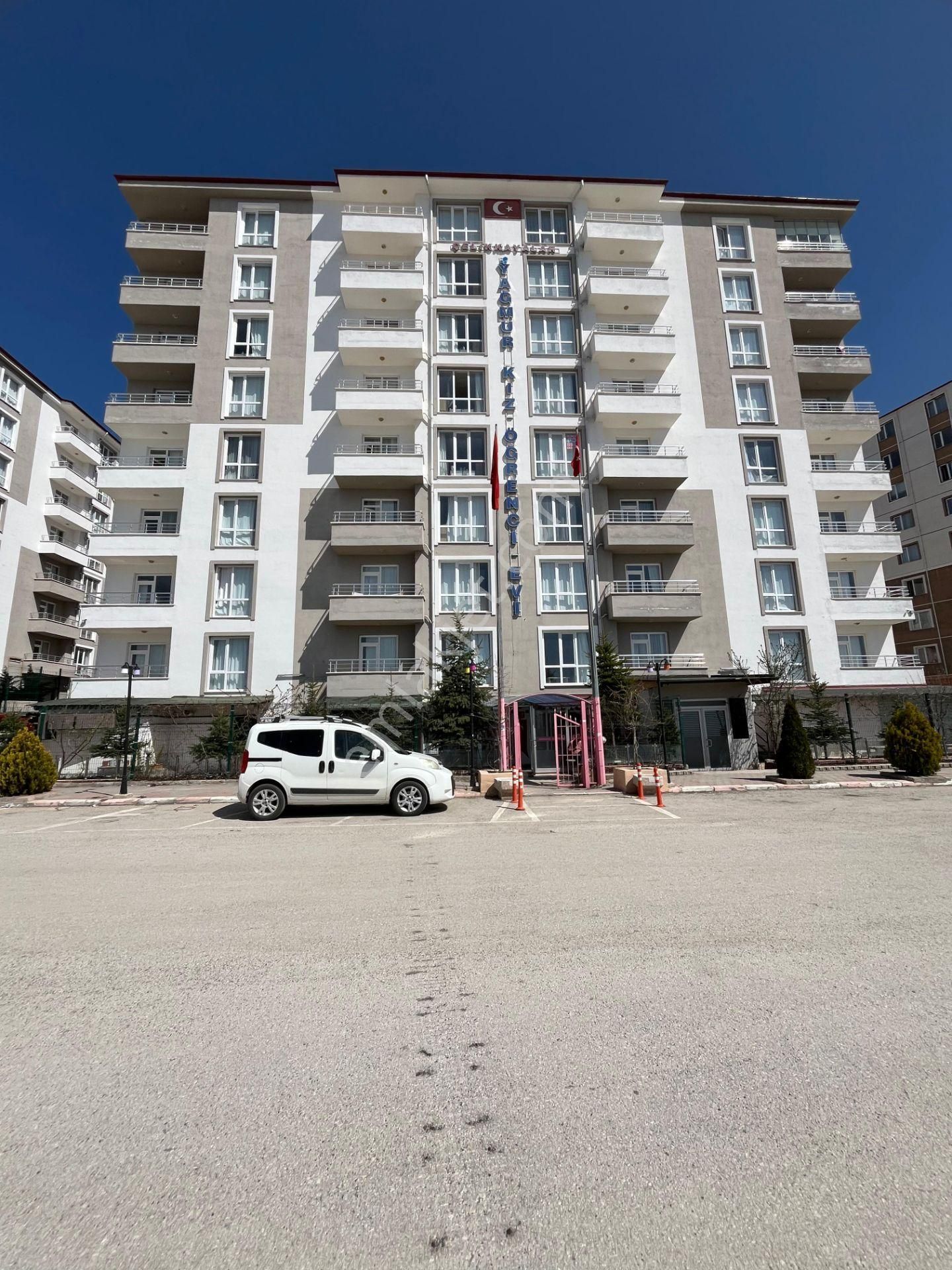 Üniversite Yolunda Geniş 1+1 Eşyalı Satılık Daire *burcu Emlak *