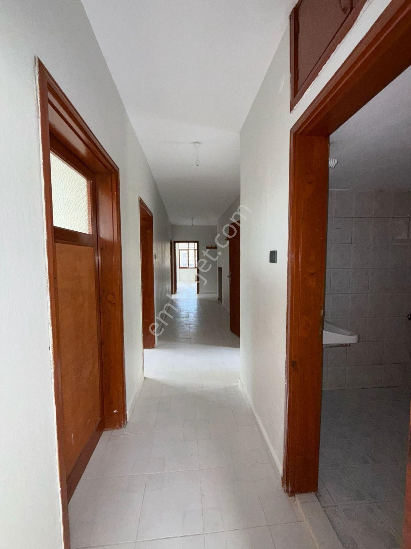Adana Çukurova Kurttepe Mah.kiralık 3+1 Müstakil Daire Doğalgazı Sıfır Takılacak Dört Cephe Bahçeli - Görsel 15