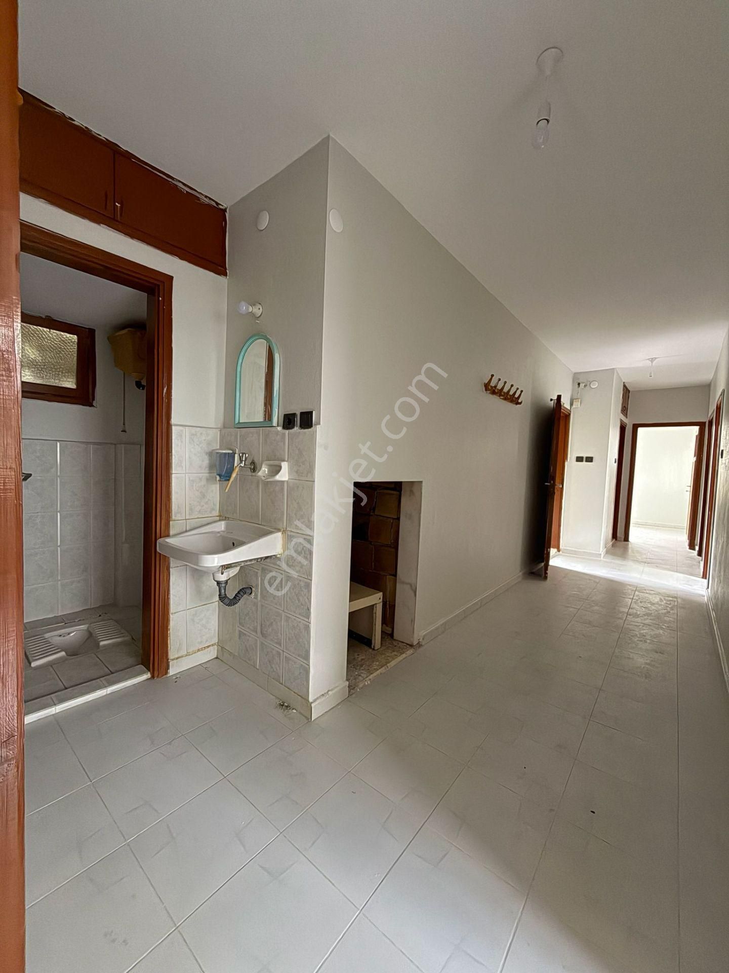 Adana Çukurova Kurttepe Mah.kiralık 3+1 Müstakil Daire Doğalgazı Sıfır Takılacak Dört Cephe Bahçeli - Görsel 17