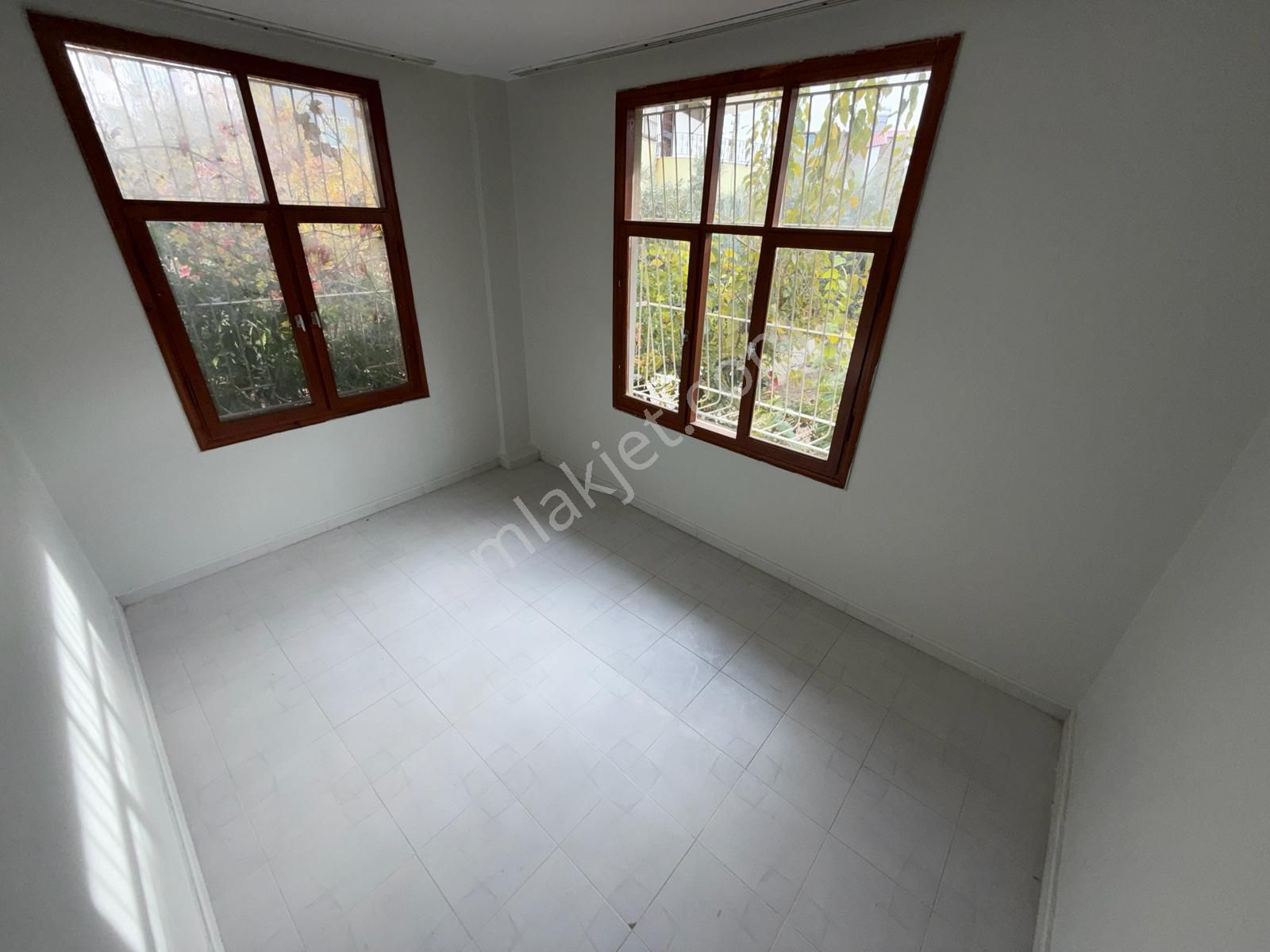 Adana Çukurova Kurttepe Mah.kiralık 3+1 Müstakil Daire Doğalgazı Sıfır Takılacak Dört Cephe Bahçeli - Görsel 9