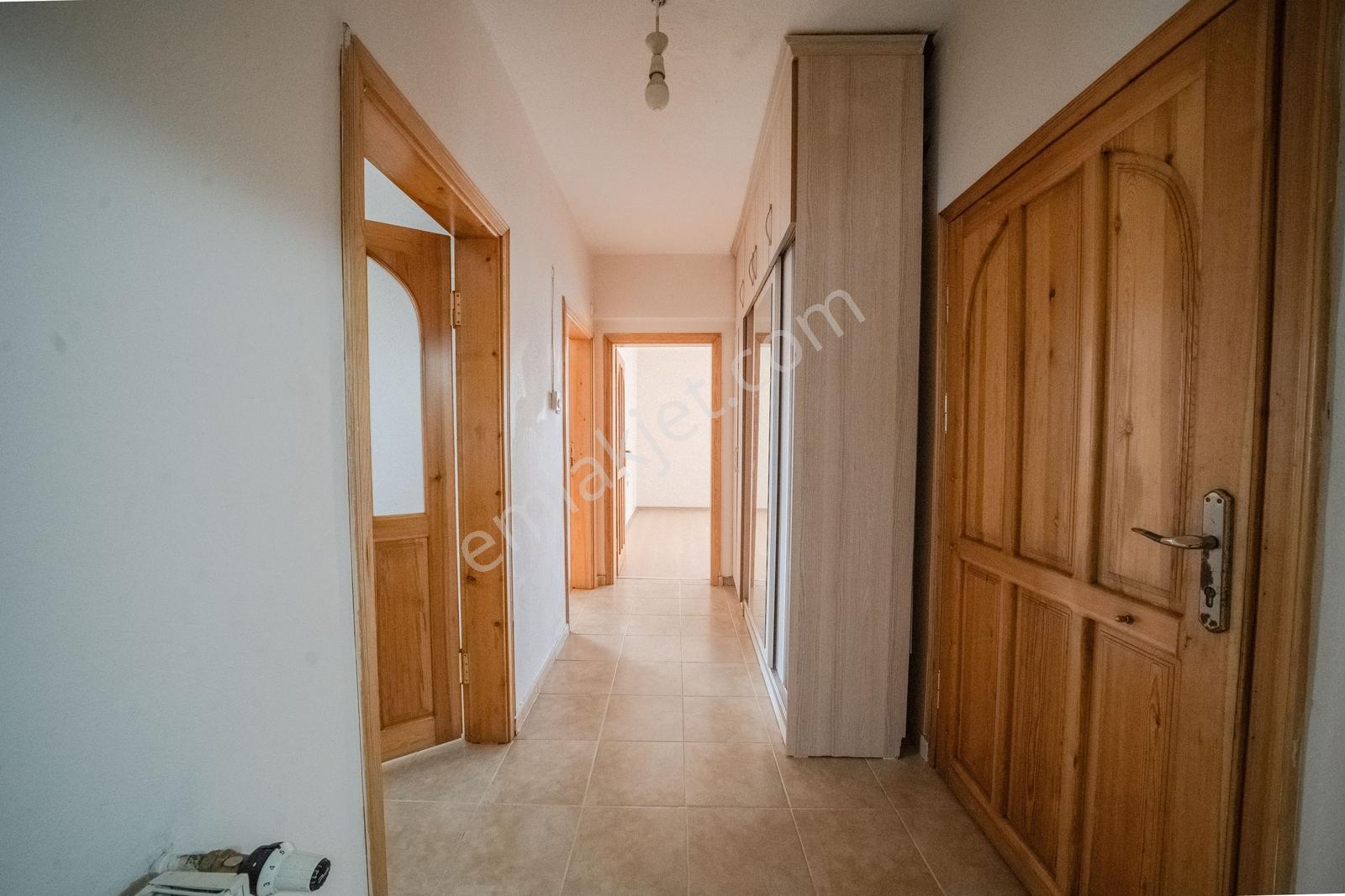 Bolu Sağlık Mahallesi Ebeveyn Banyolu Ferah Kiralık 3+1 Daire - Görsel 28