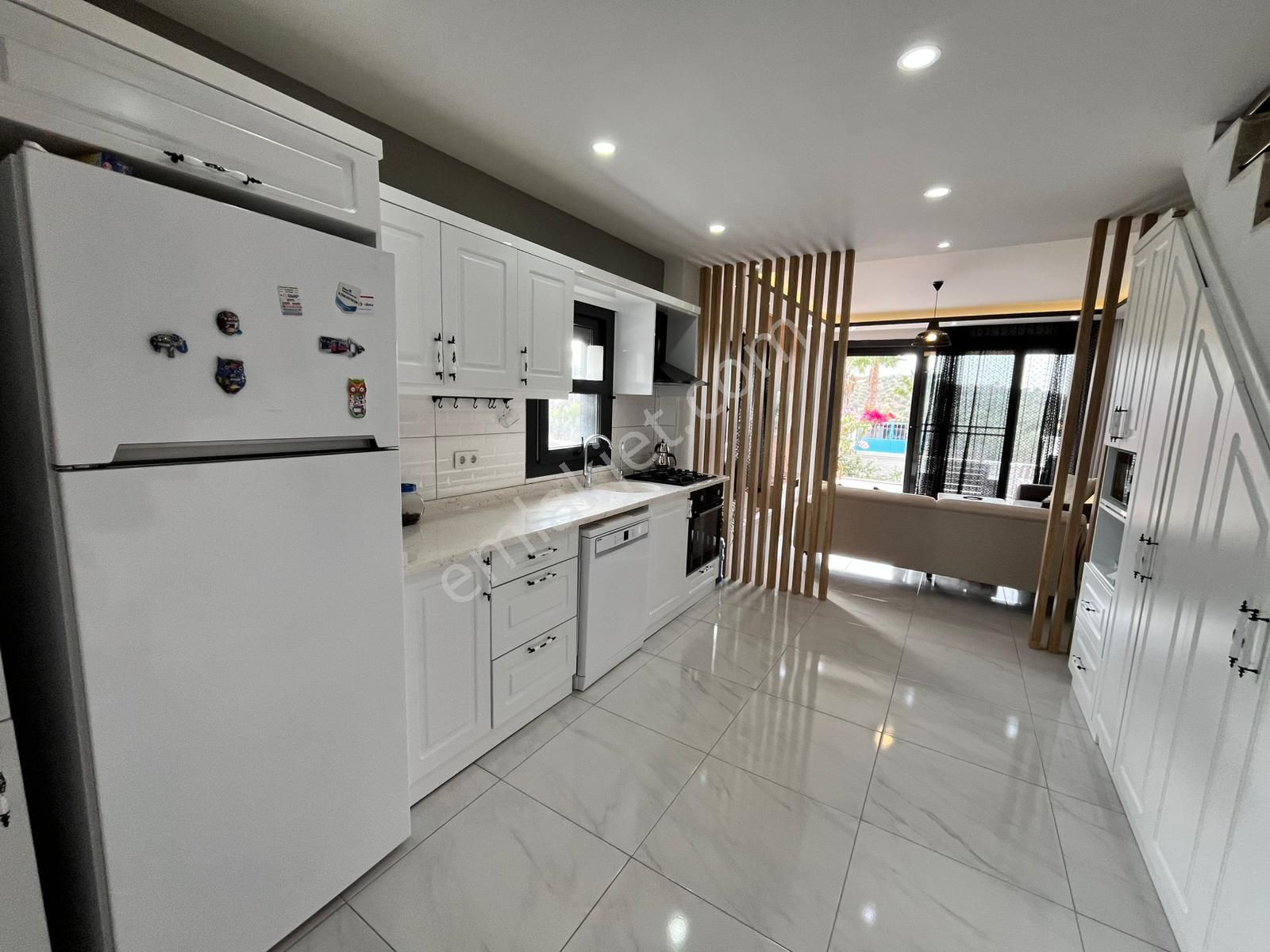 3+1 Ayrı Mutfak Müstakil Bahçeli Eşyalı Kat Mülkiyetli Yeni Villa - Görsel 5