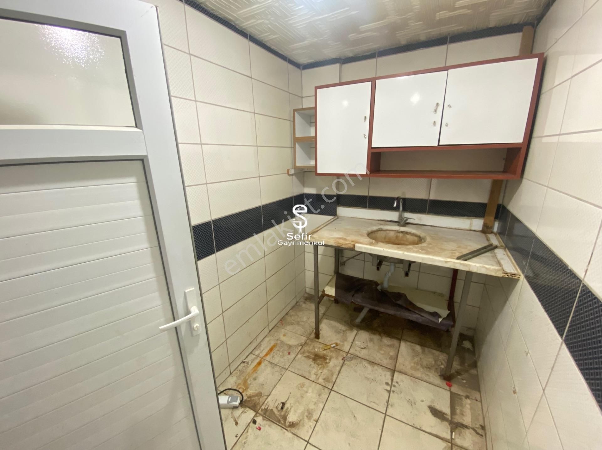 Alanya Cikcilli'de Merkezi Konum Geniş Kiralık Dükkan - Görsel 11