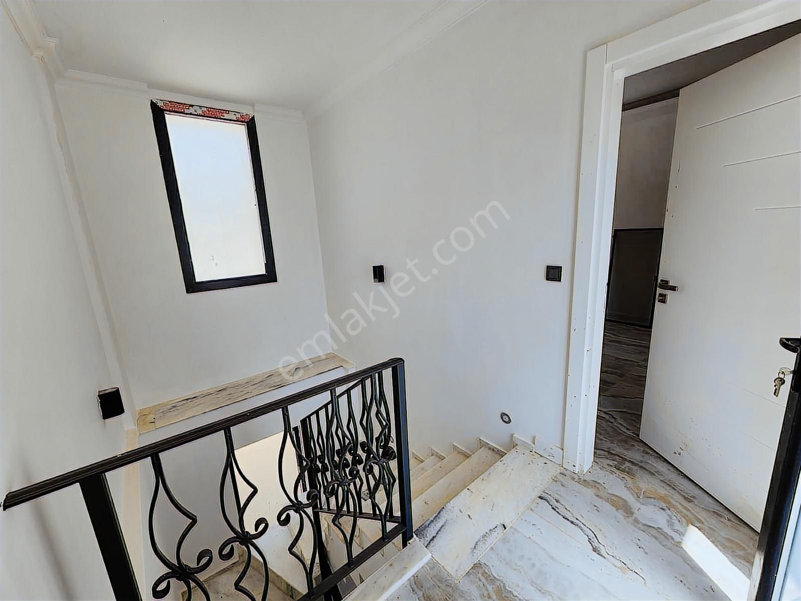 Haritacılar Sitesinde 4+1 Havuzlu Sıfır Villa Rw Akar Dan - Görsel 4