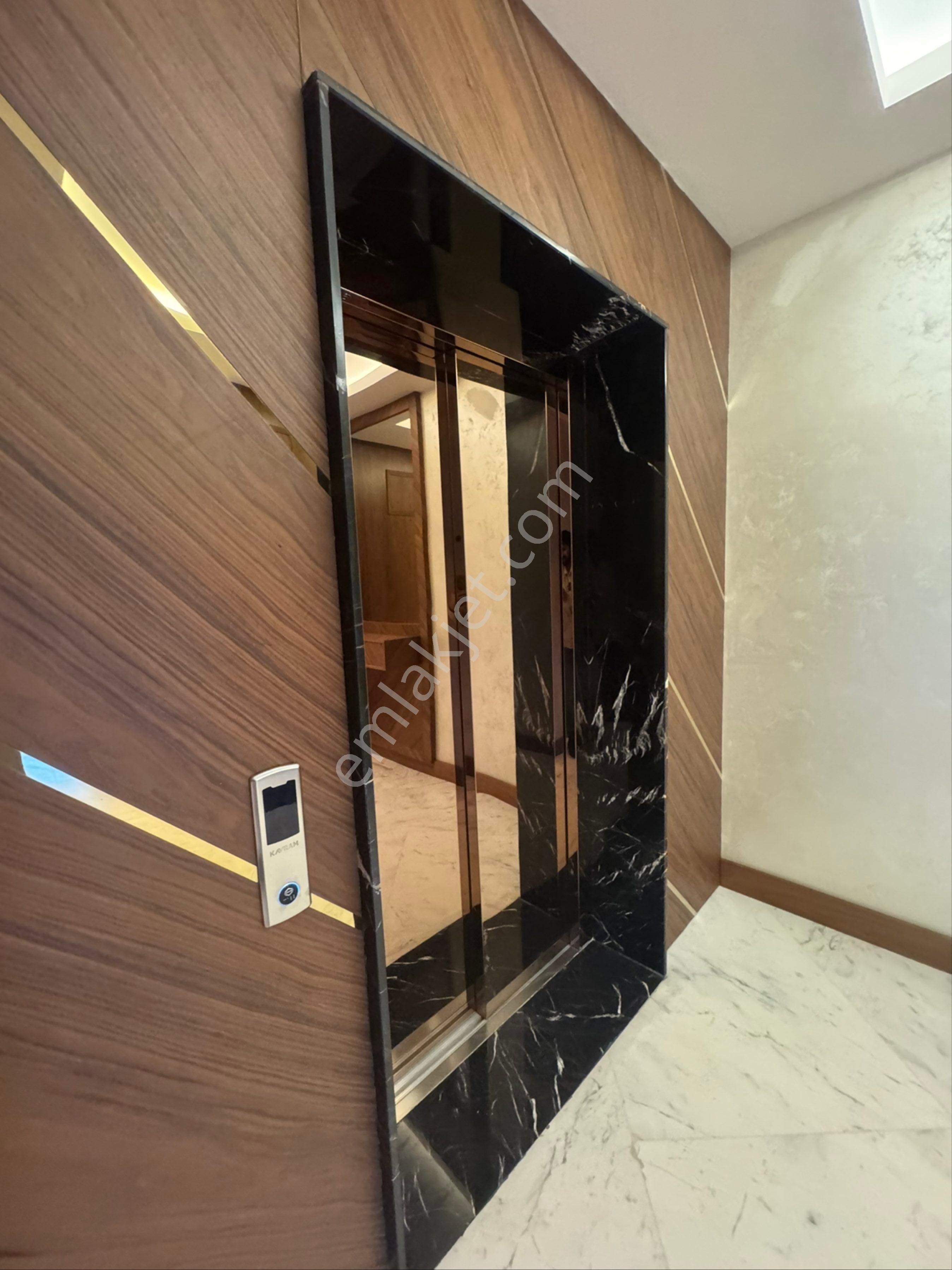 Satılık Özel Villa Asansörlü Hamam Sauna Kapalı Otoparklı - Görsel 32