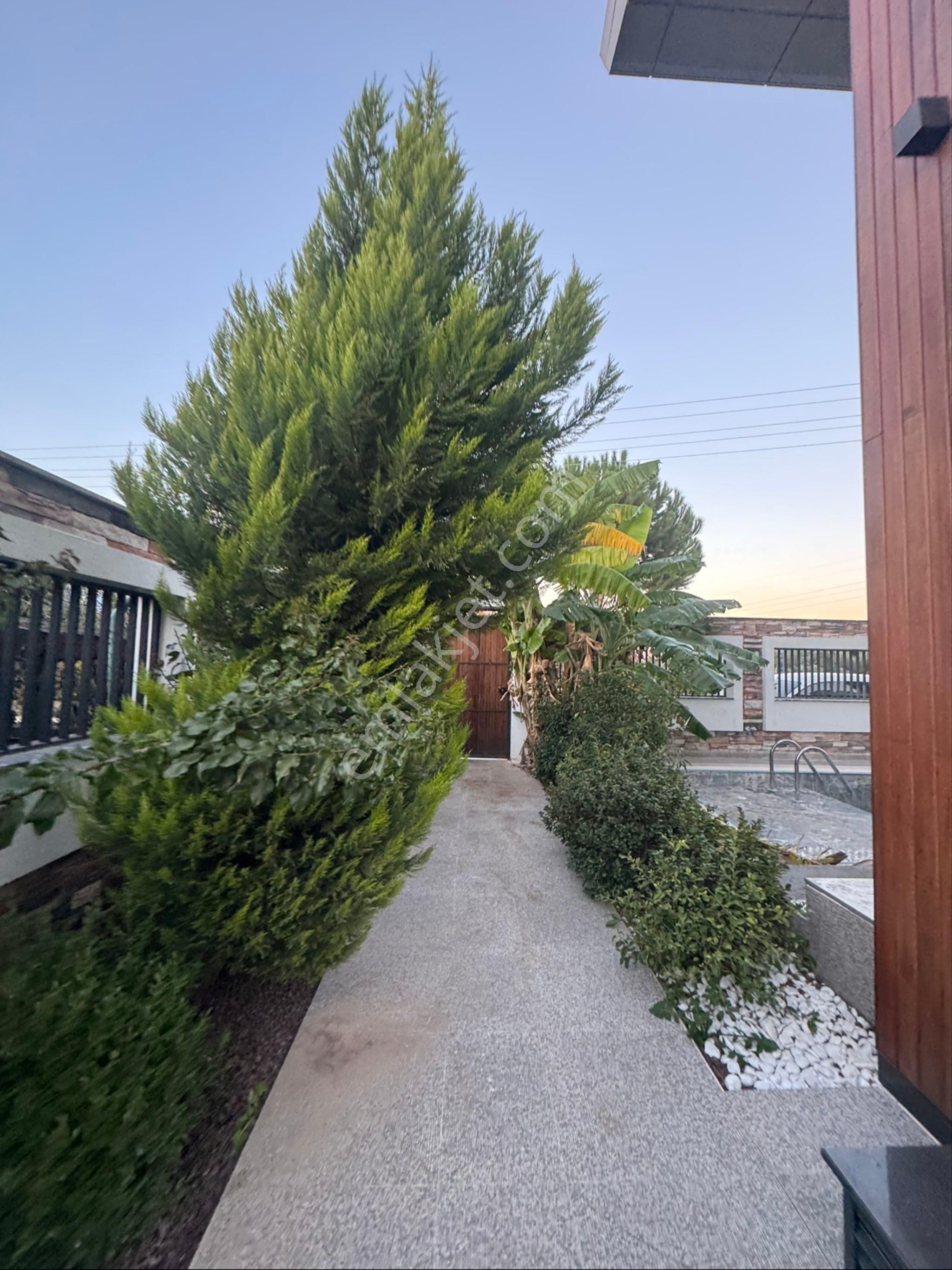 Satılık Özel Villa Asansörlü Hamam Sauna Kapalı Otoparklı - Görsel 7