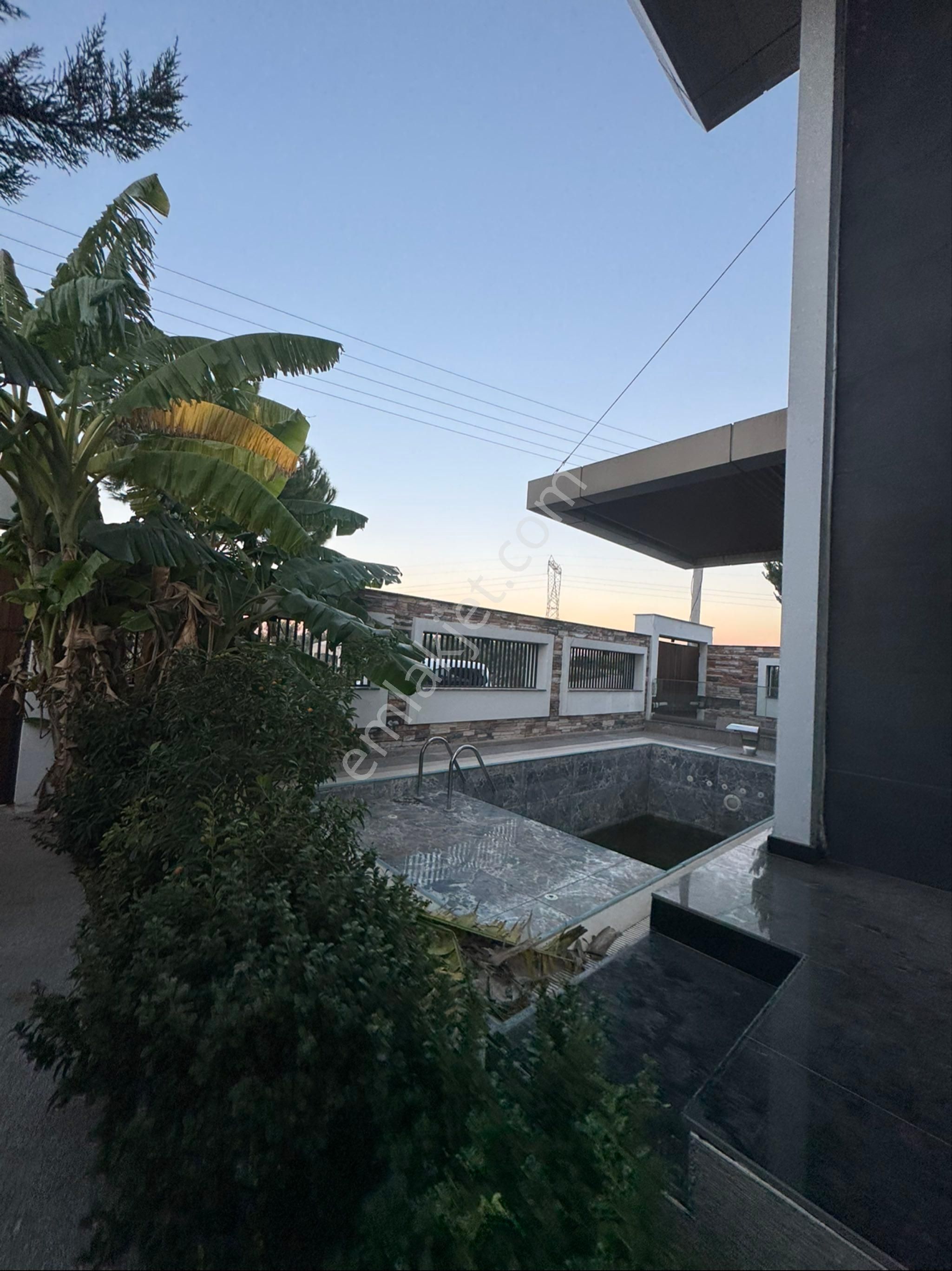 Satılık Özel Villa Asansörlü Hamam Sauna Kapalı Otoparklı - Görsel 5