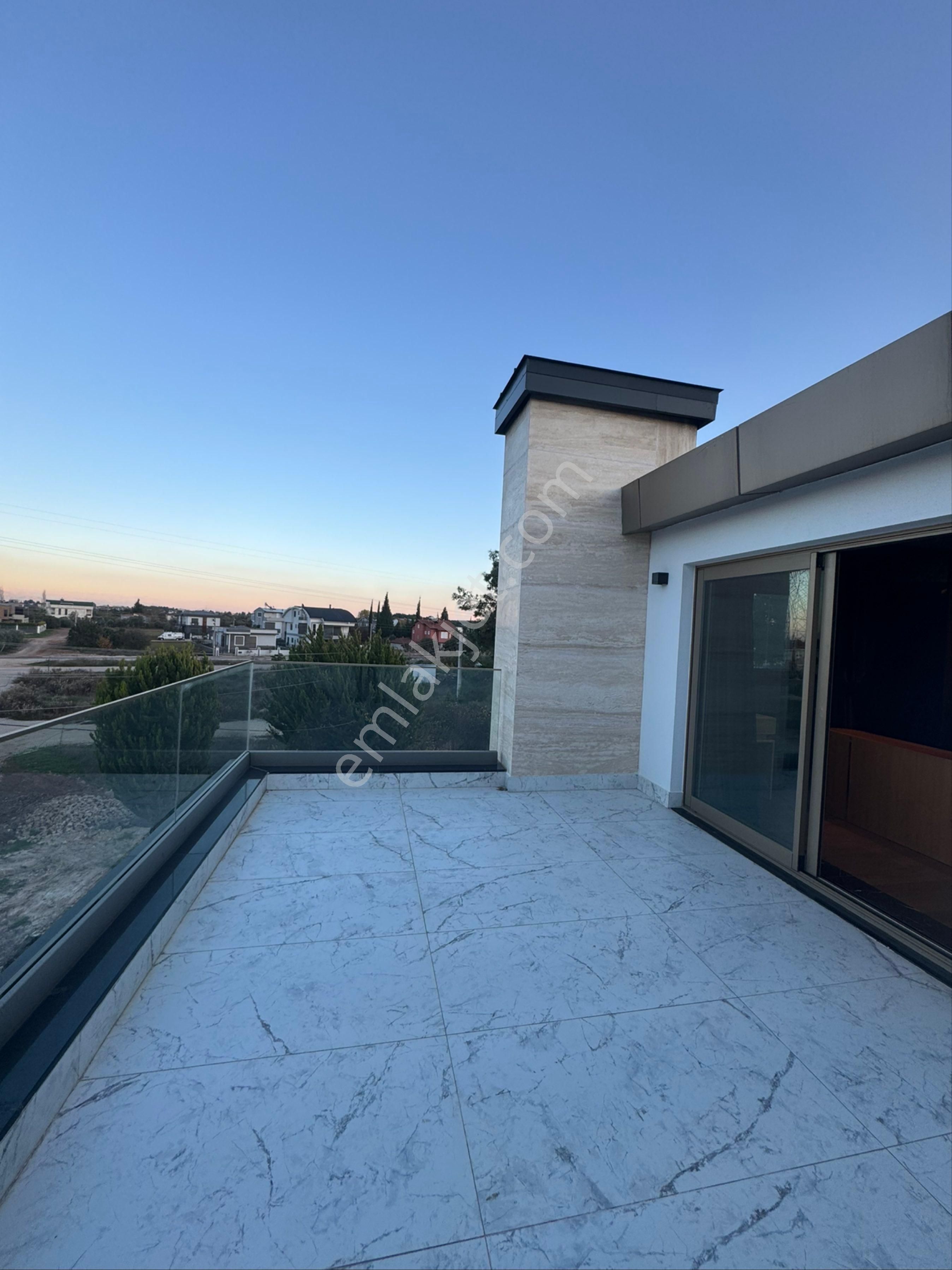 Satılık Özel Villa Asansörlü Hamam Sauna Kapalı Otoparklı - Görsel 20