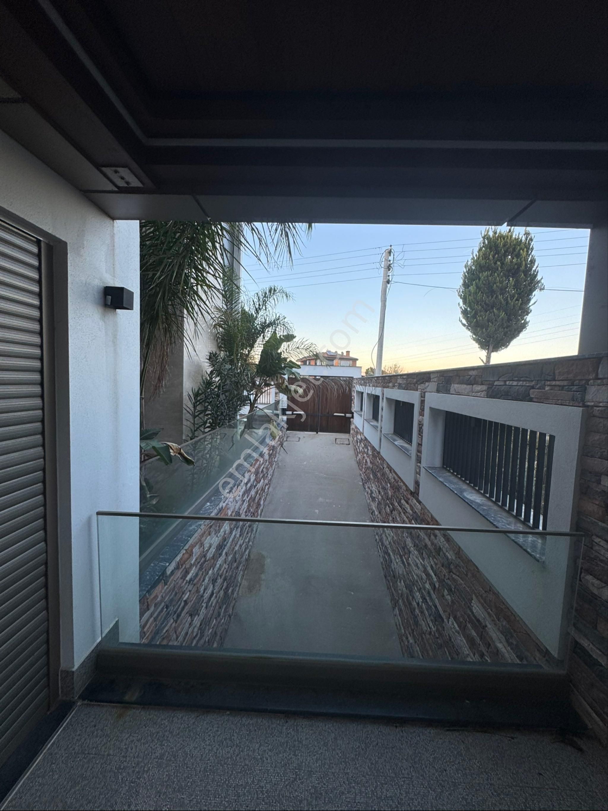 Satılık Özel Villa Asansörlü Hamam Sauna Kapalı Otoparklı - Görsel 22