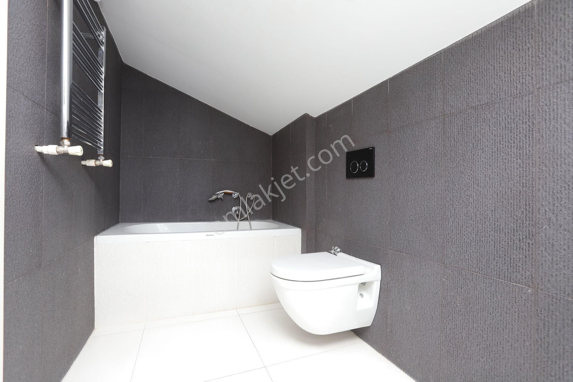 Arnavutköy’de Muhteşem Boğaz Manzaralı, Müstakil Ev. - Görsel 24