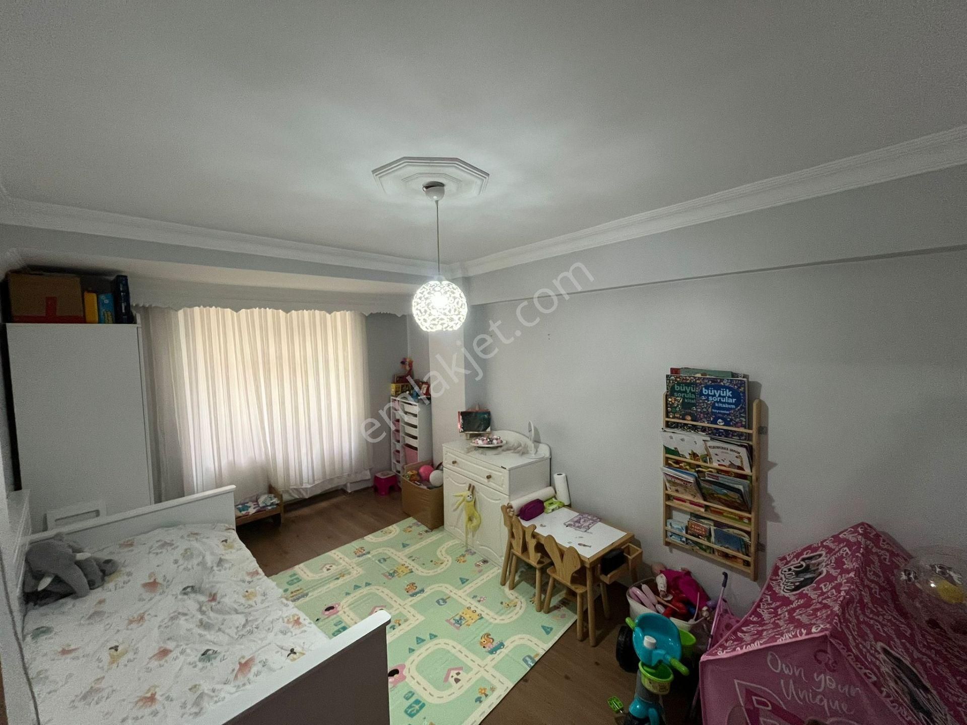 Üç Kardeşler'den Yunus Emre Mh 3+1 13-yaş 140m2 Lüx Ara Kat Daire - Görsel 13