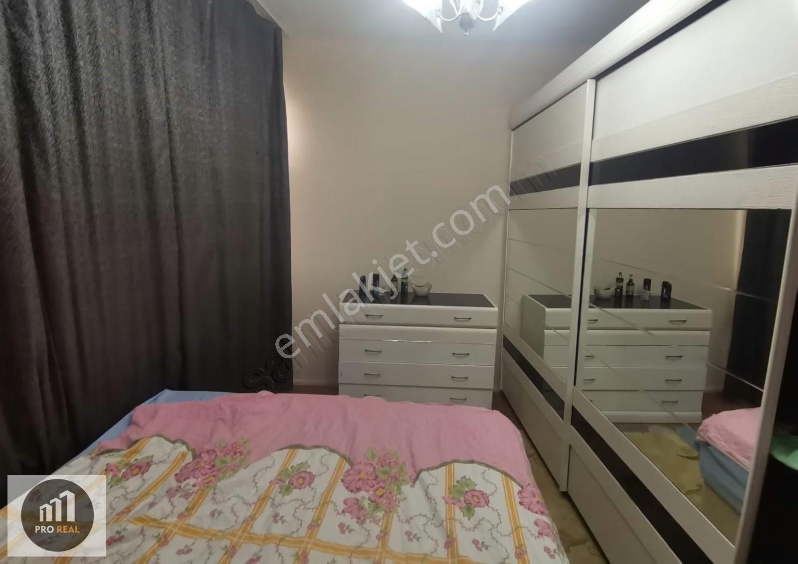 Bezmialem Çapa Hastane Metro Tramvay Merkez Satılık 1+1 Daire - Görsel 4