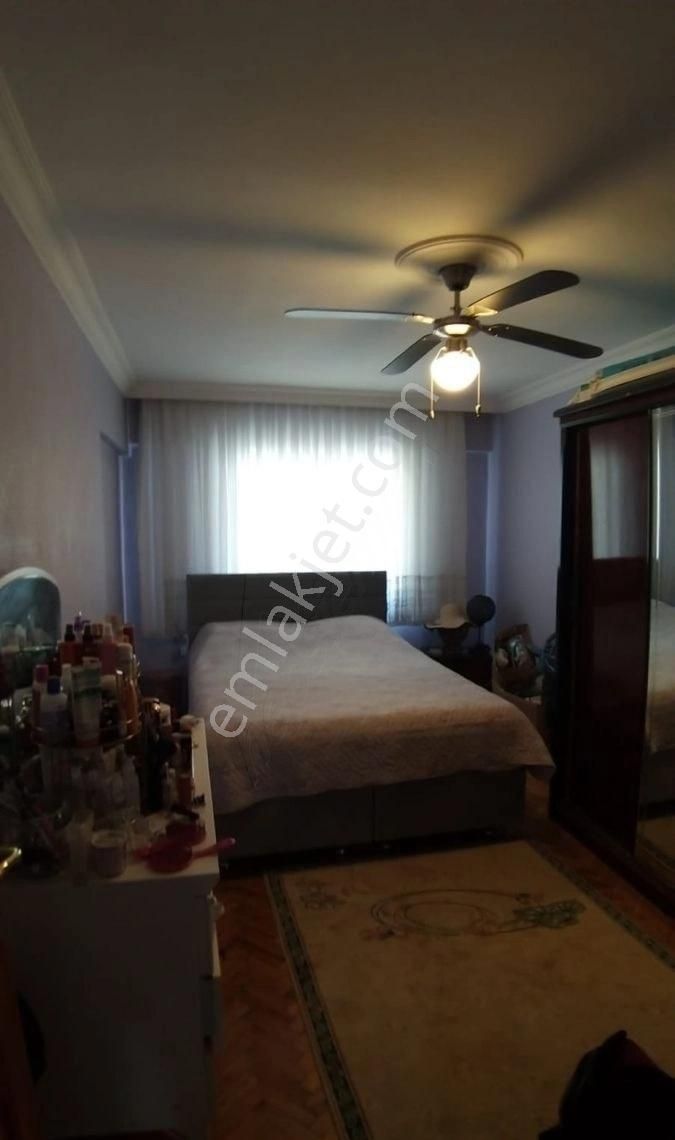 Karabağlar Doğanay Mahallesinde Ara Kat Asansörlü Otoparklı 3+1 Satılık Daire - Görsel 5