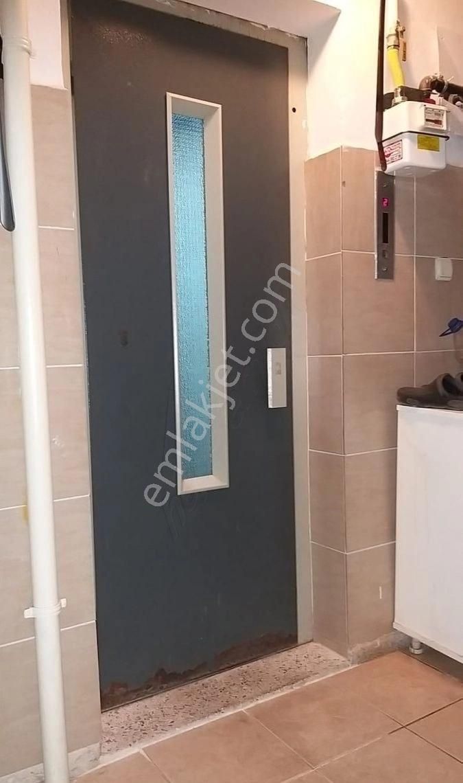 Karabağlar Doğanay Mahallesinde Ara Kat Asansörlü Otoparklı 3+1 Satılık Daire - Görsel 11