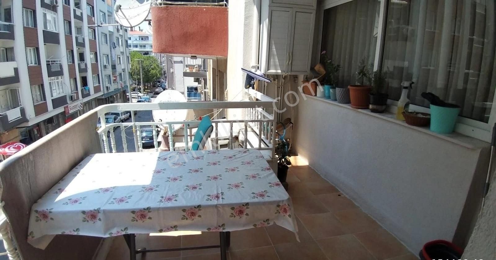 Karabağlar Doğanay Mahallesinde Ara Kat Asansörlü Otoparklı 3+1 Satılık Daire - Görsel 34