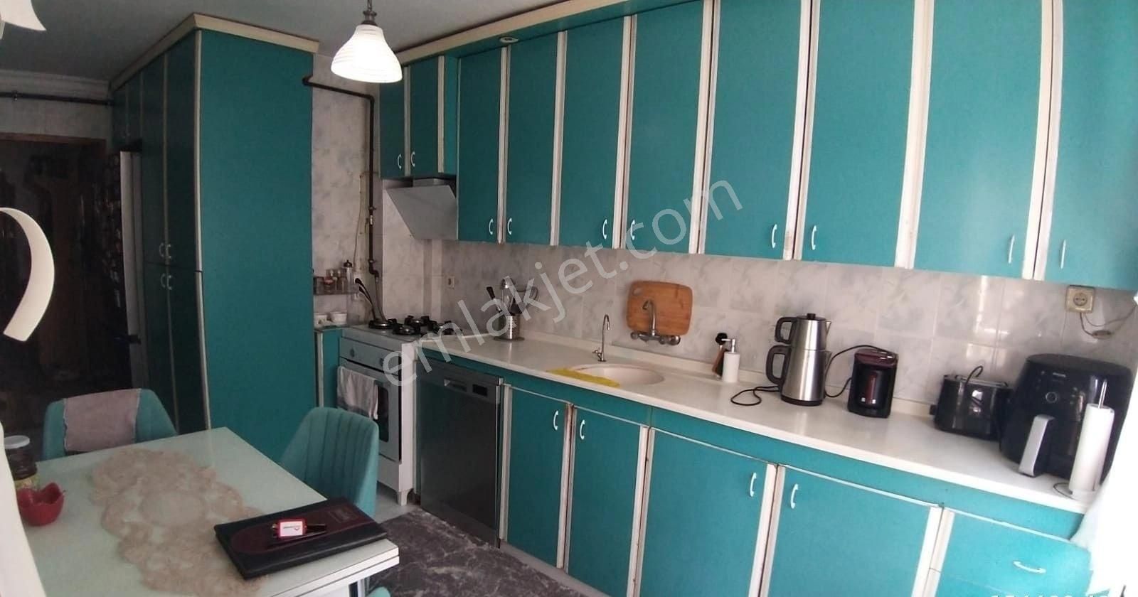 Karabağlar Doğanay Mahallesinde Ara Kat Asansörlü Otoparklı 3+1 Satılık Daire - Görsel 18