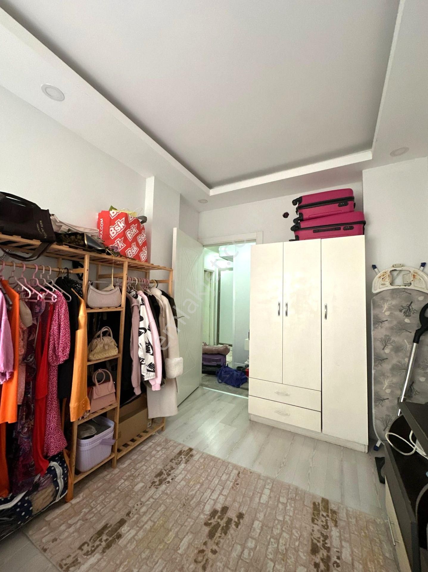 Gebizli 'de Eşyalı , Katta 5 Yaşında Masrafsız 1+1 Satılık Daire - Görsel 8