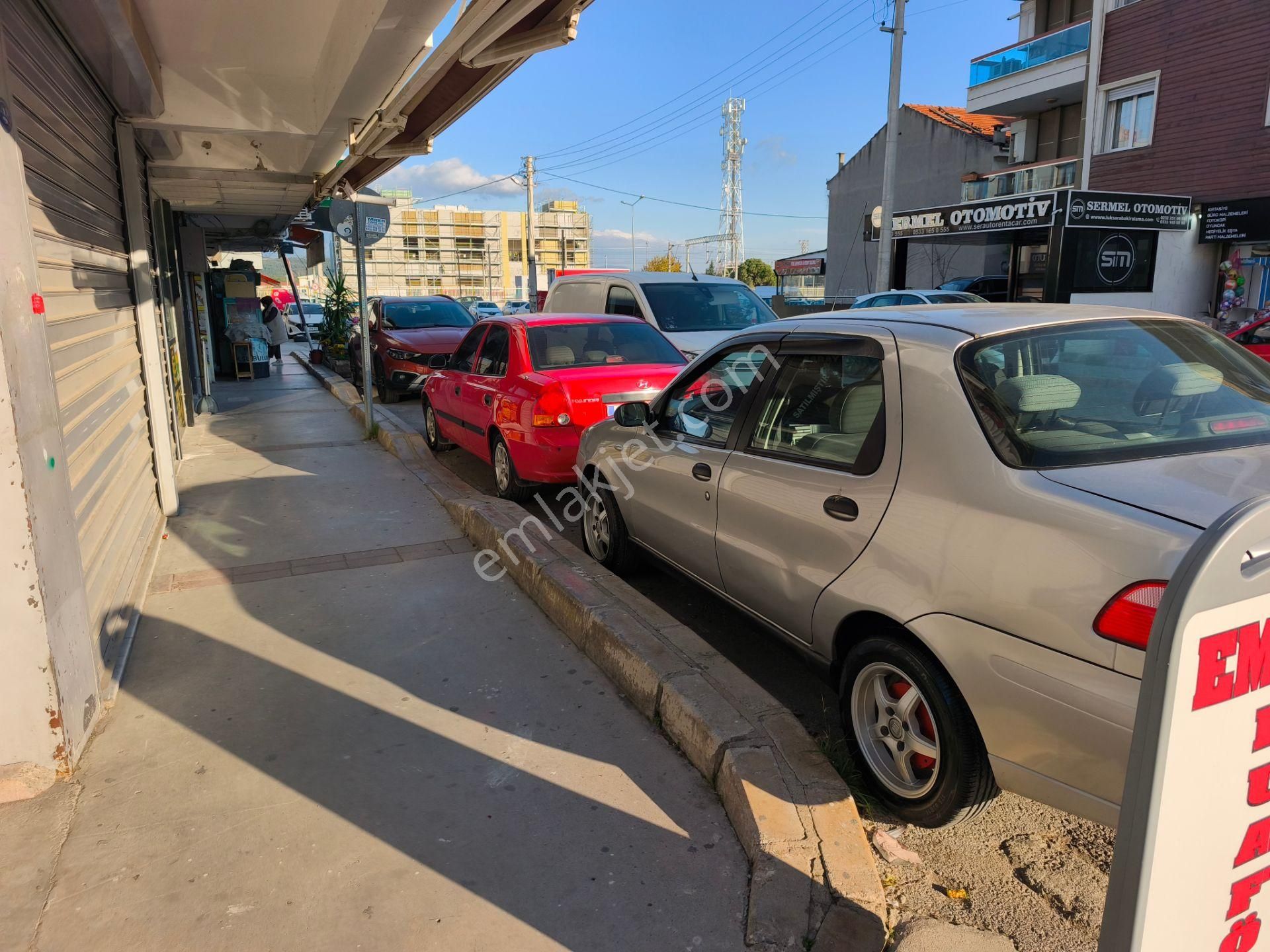 Havacılar Caddesine Cepheli İnce Uzun Depo Olmaya Müsait Kiralık İşyeri - Görsel 4