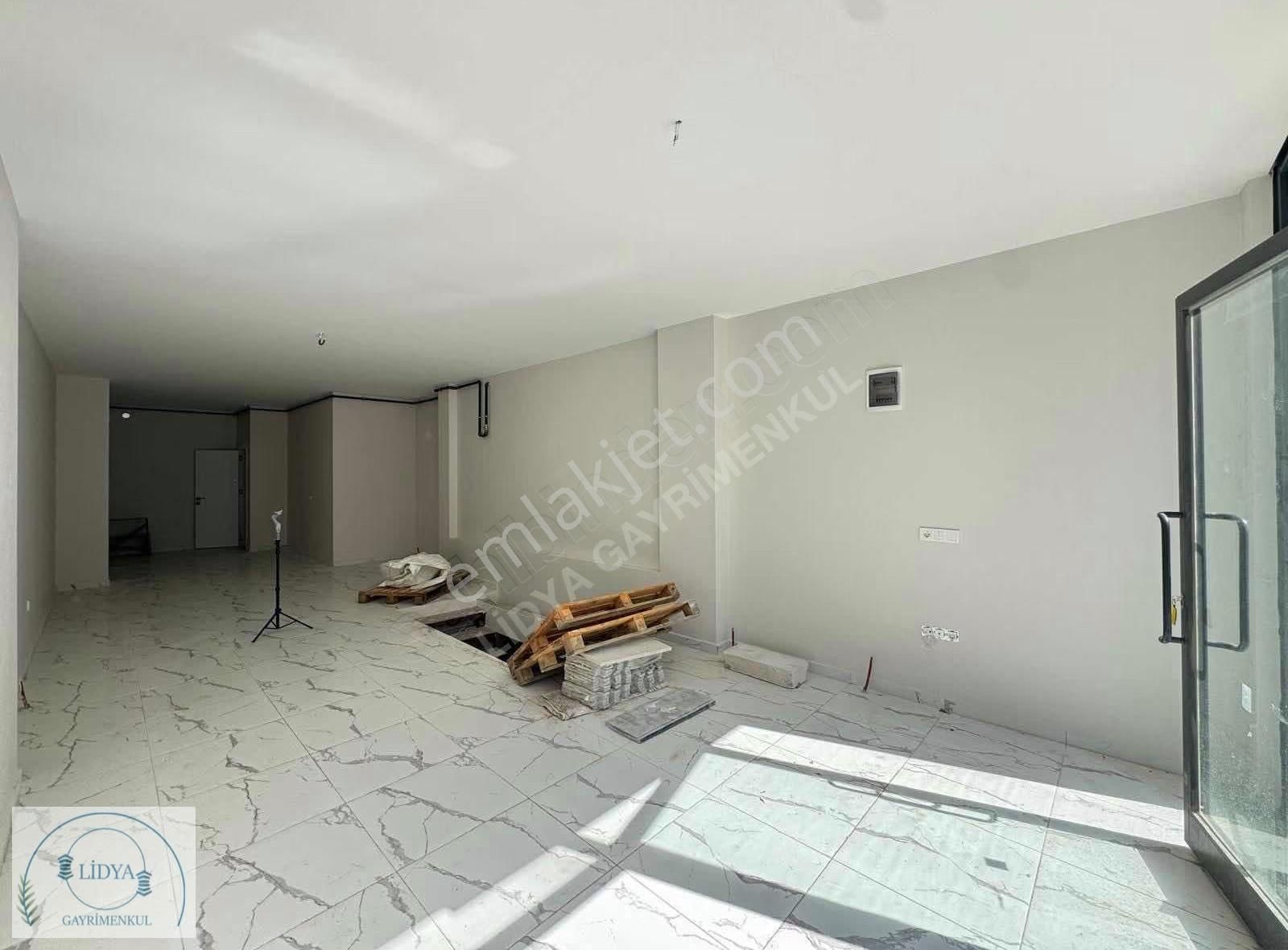 Araç Takasa Uygun Cadde Üzerinde Depolu Kullanışlı Sıfır Dükkan - Görsel 8