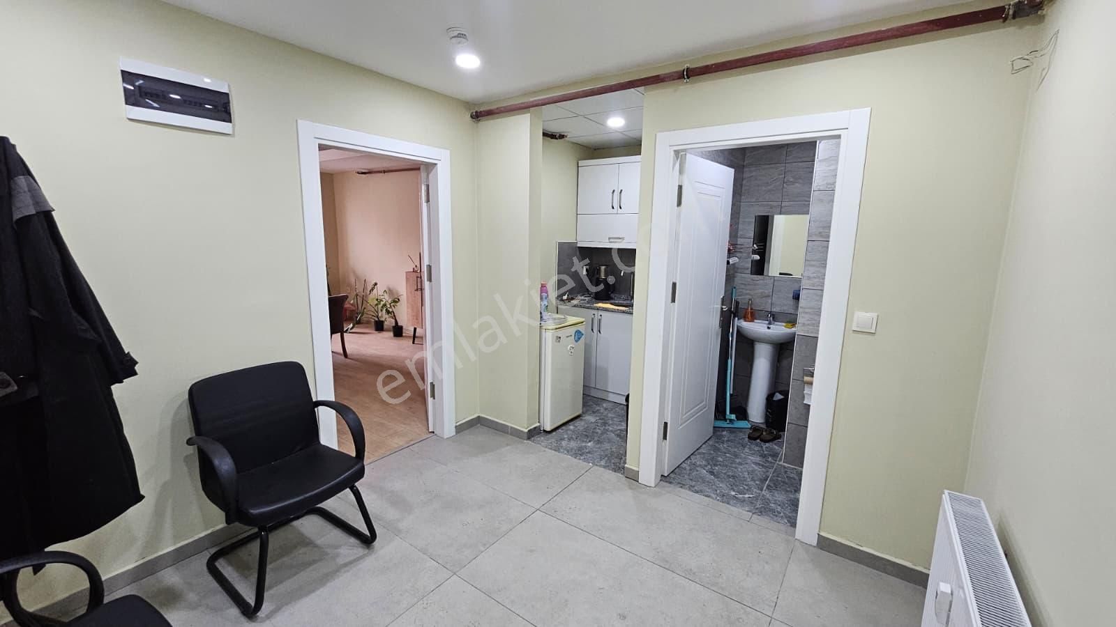 Yeni Çarşı Ticaret Merkezinde, Yatırımlık Kiracılı Satılık Ofis - Görsel 16