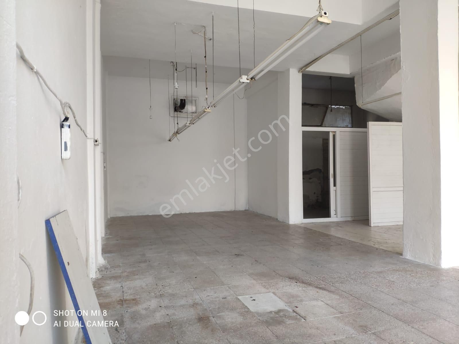 Zerek Petrol Yakını Kiralık 90m2 İşyeri