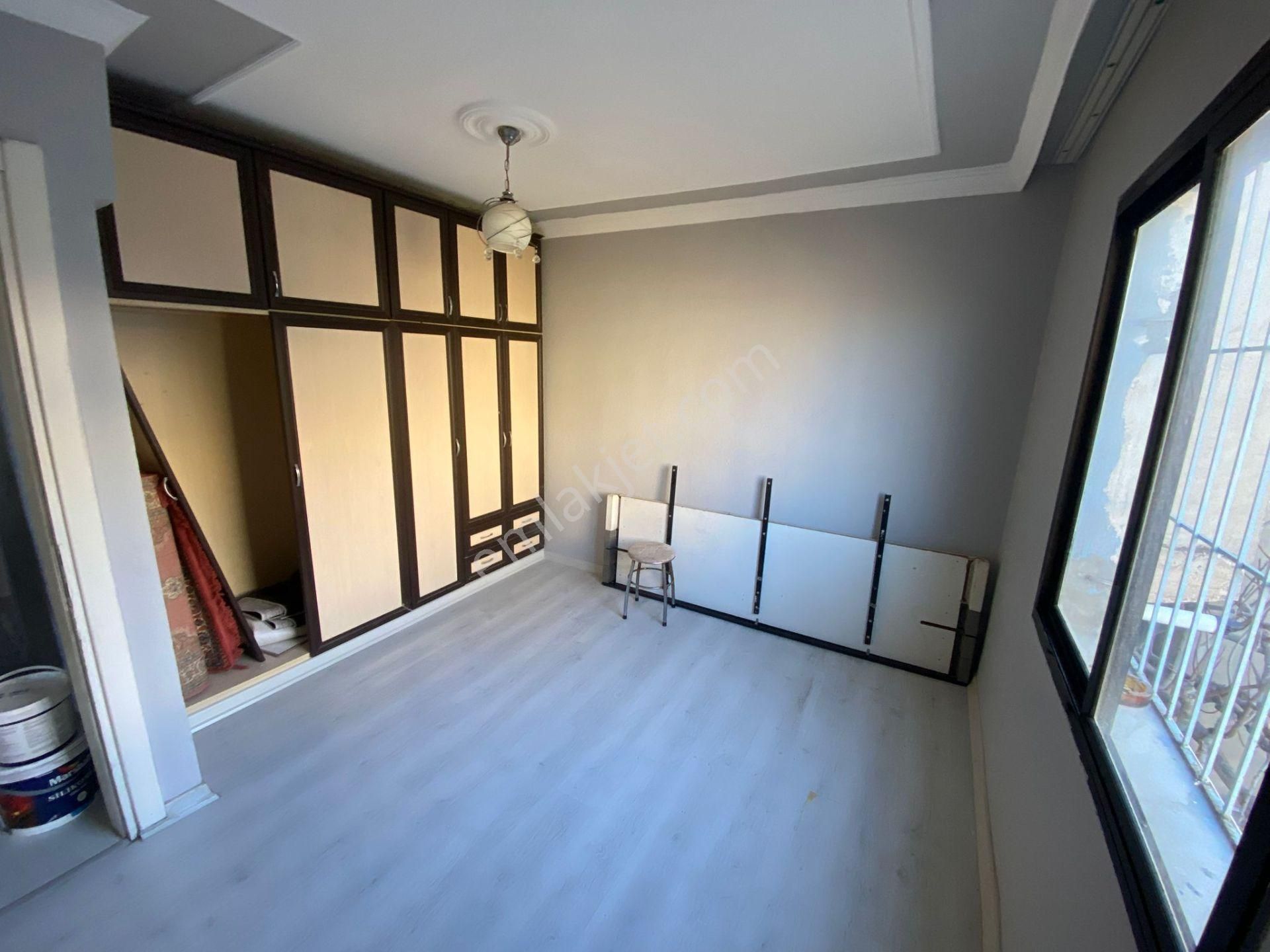 Konak Saygı Mah.de Toros Meydan Yakını 2+1 80m2 Ayrı Mutfak Arakat Kiralık Daire - Görsel 4