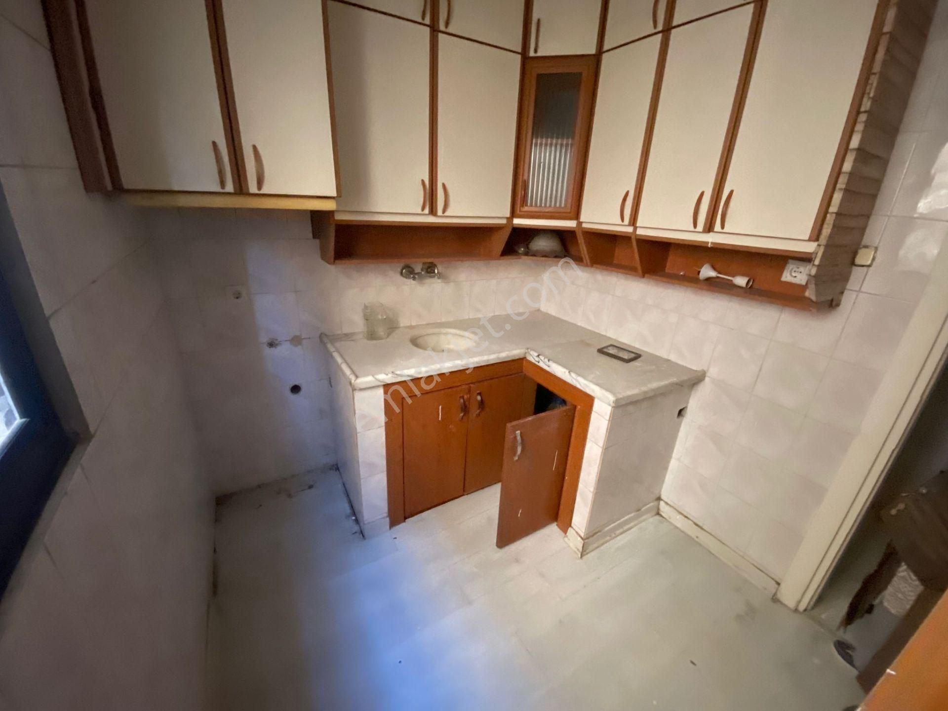 Konak Saygı Mah.de Toros Meydan Yakını 2+1 80m2 Ayrı Mutfak Arakat Kiralık Daire - Görsel 15