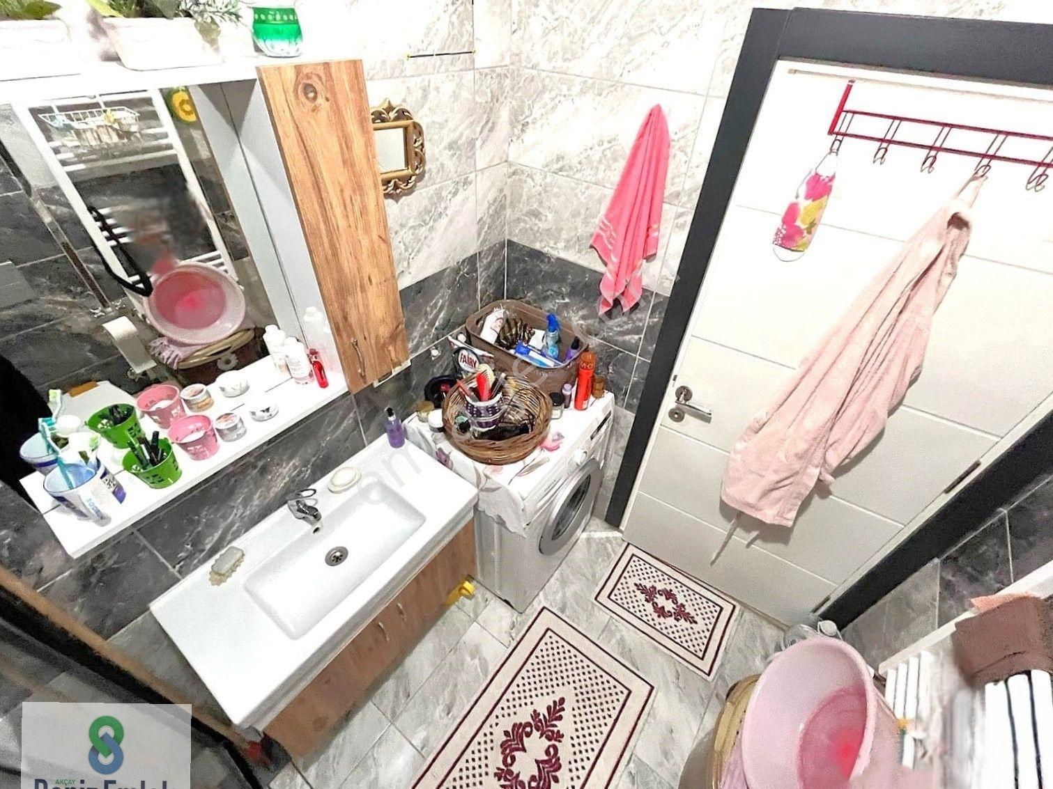 Denizden Akçayda Öncephe Asansörlü Yeni Binada Geniş Satılık 1+1 Daire. - Görsel 30