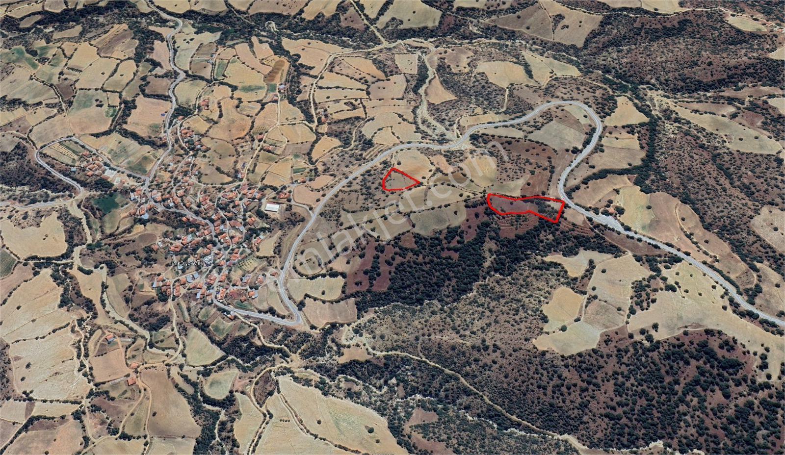 Buldan Karakoy Mah De Asfalt Cephelı Yerlesıme Yakın 4585 M2