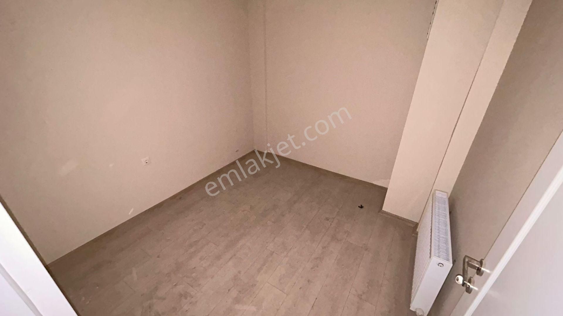 Yenimahalle Metro Yakını Sıfır Binada Ara Katta Asansörlü 3+1 Satılık Daire - Görsel 13