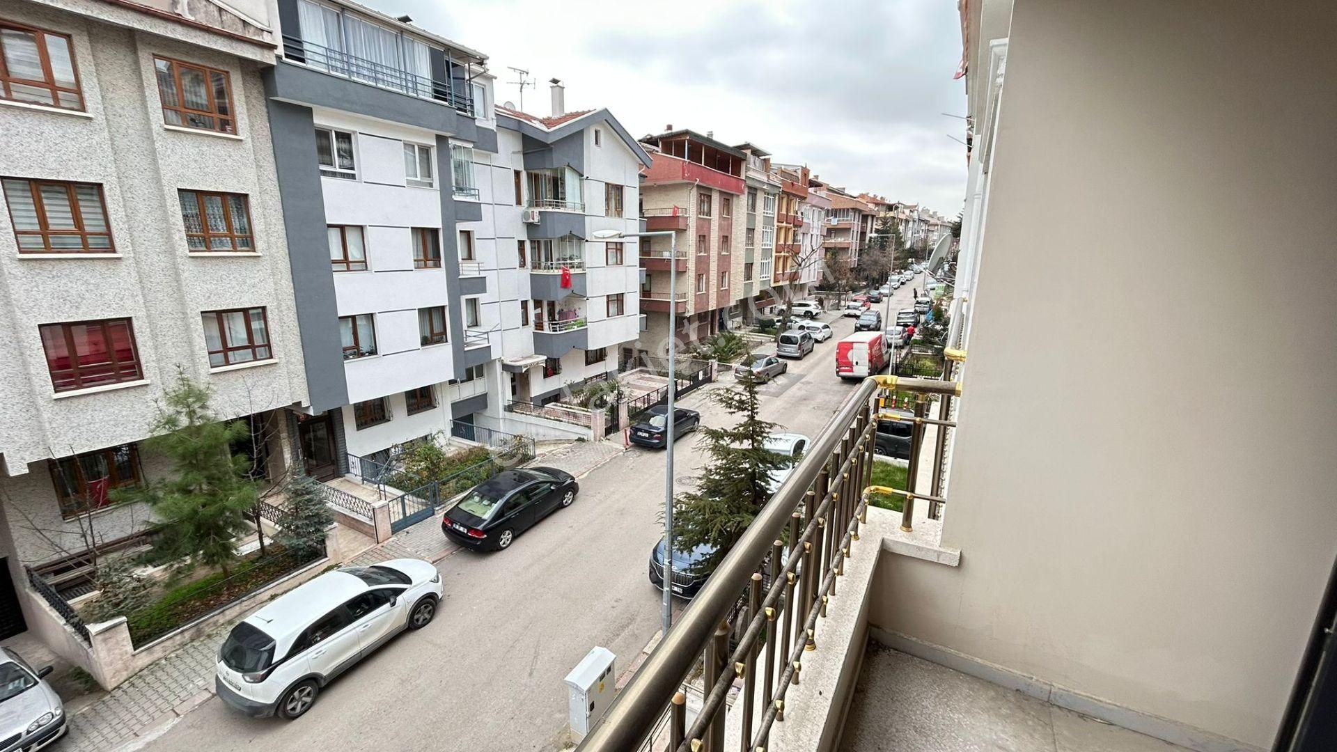 Yenimahalle Metro Yakını Sıfır Binada Ara Katta Asansörlü 3+1 Satılık Daire - Görsel 9