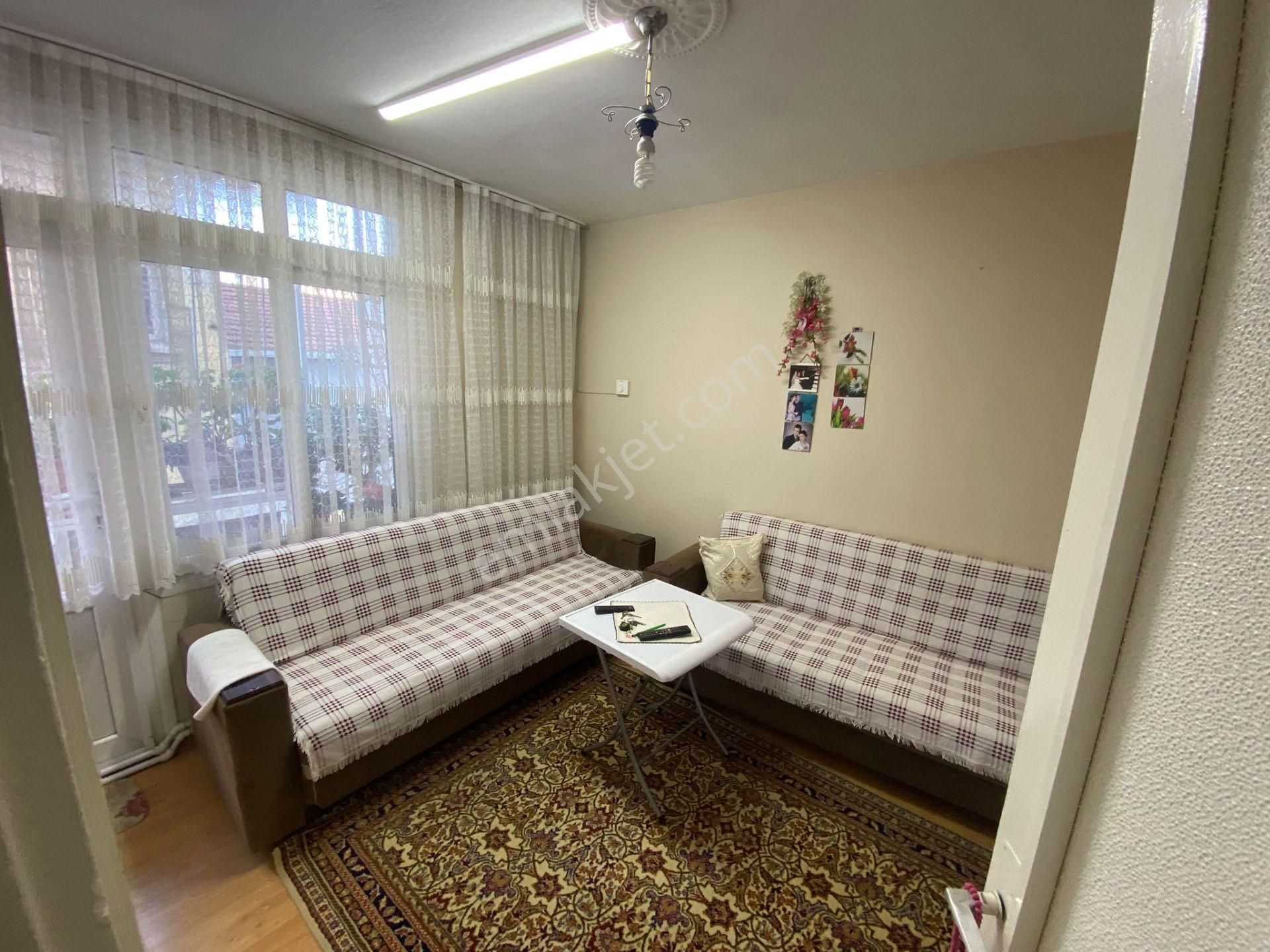 Acill Konak Eşrefpaşa Cad.si Yakını Kocatepe Mah.de 2+1 80m2 Dgazlı Ayrı Mutfak Satılık Daire - Görsel 12