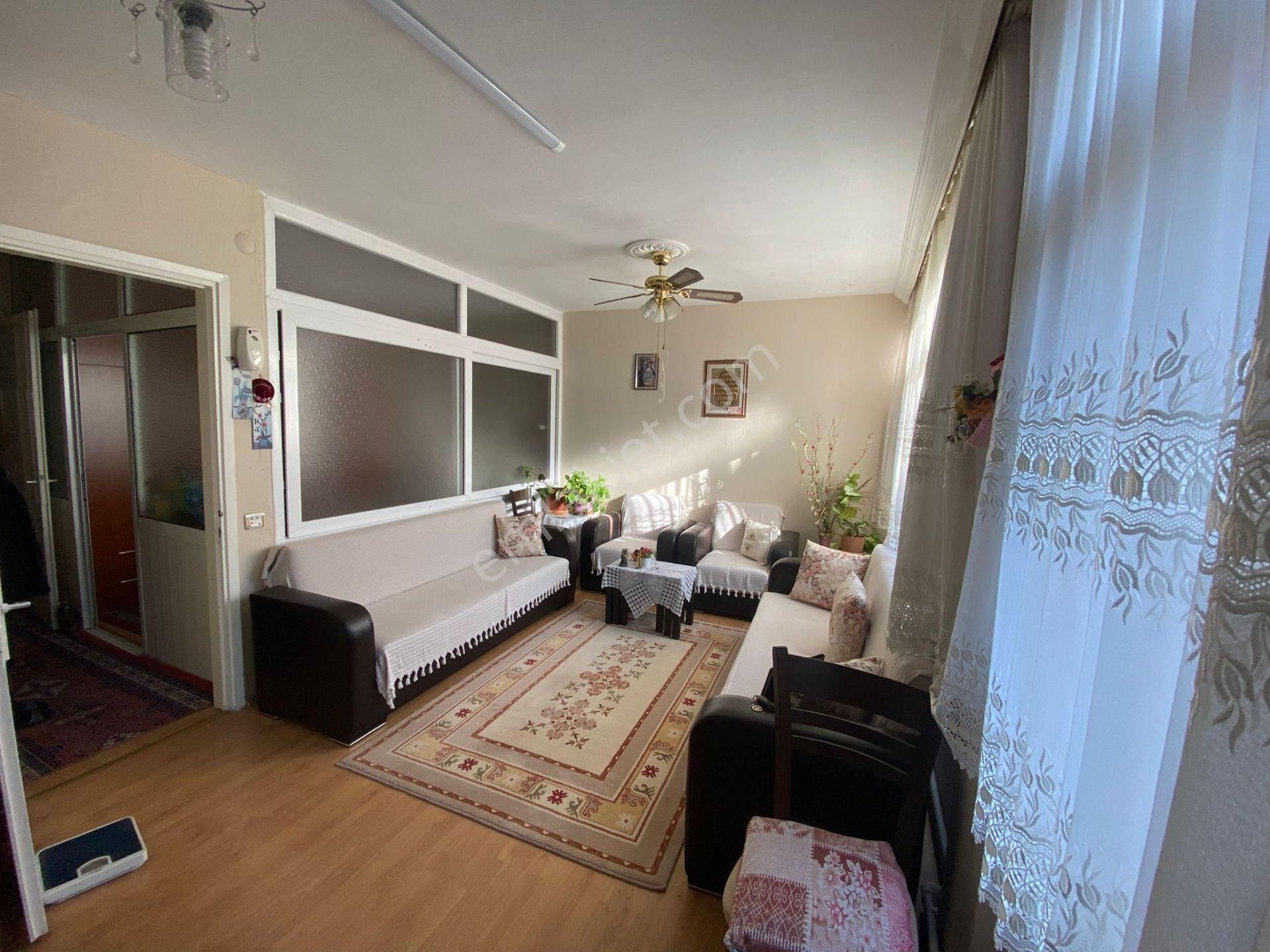 Acill Konak Eşrefpaşa Cad.si Yakını Kocatepe Mah.de 2+1 80m2 Dgazlı Ayrı Mutfak Satılık Daire - Görsel 6