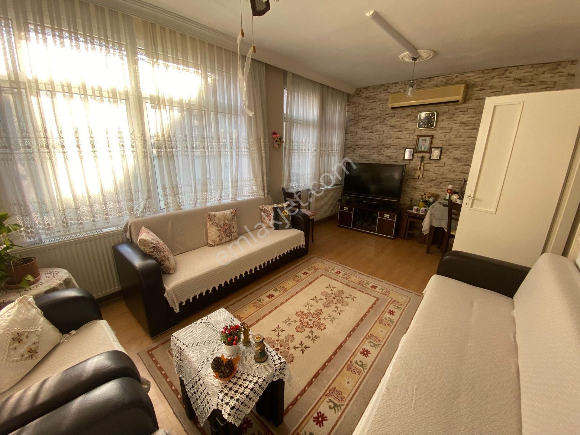 Acill Konak Eşrefpaşa Cad.si Yakını Kocatepe Mah.de 2+1 80m2 Dgazlı Ayrı Mutfak Satılık Daire - Görsel 5