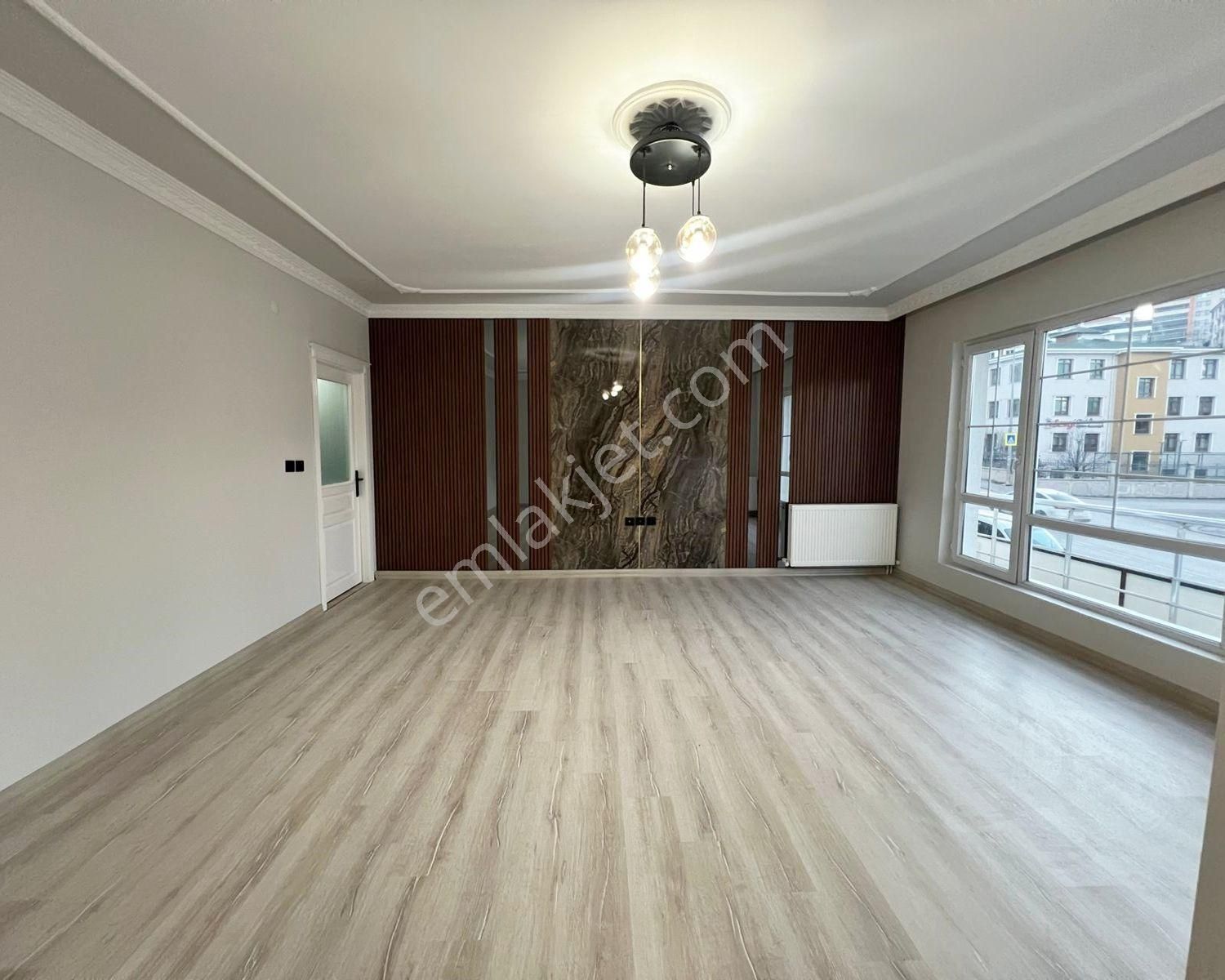 Ufuktepe Mahallesi'nde Cadde Üzeri Full Yapılı 3+1 Daire! - Görsel 11