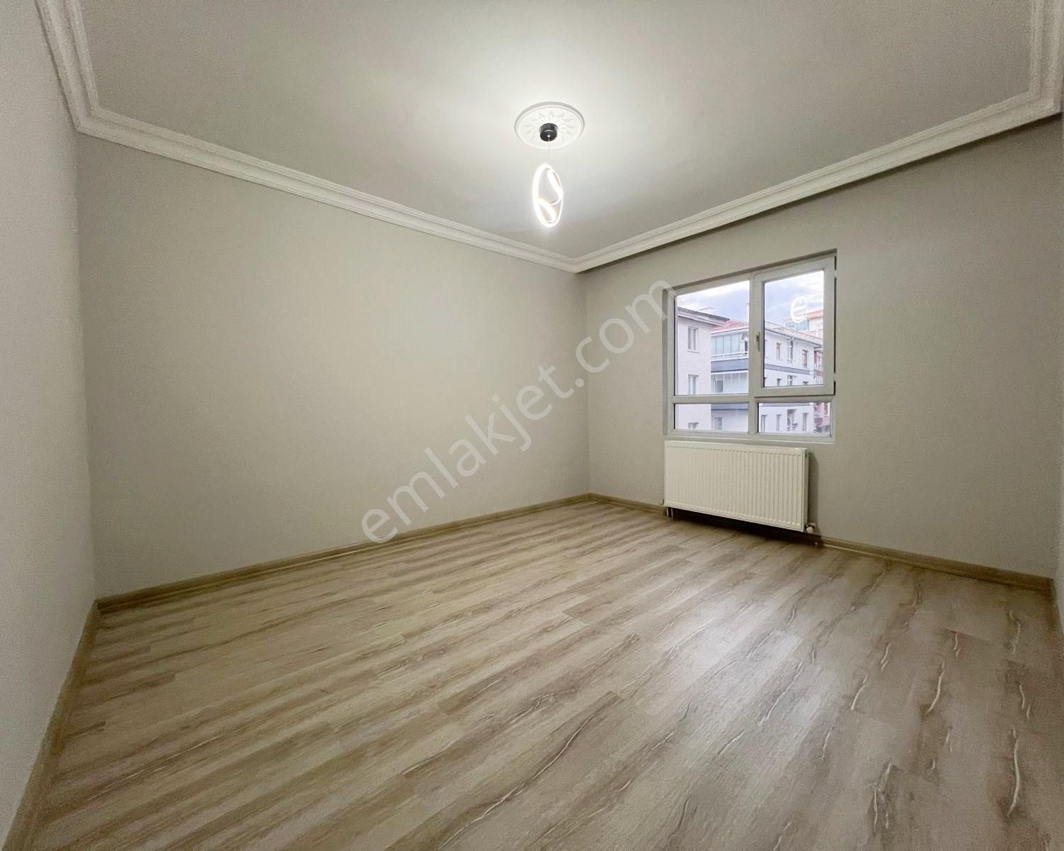 Ufuktepe Mahallesi'nde Cadde Üzeri Full Yapılı 3+1 Daire! - Görsel 16