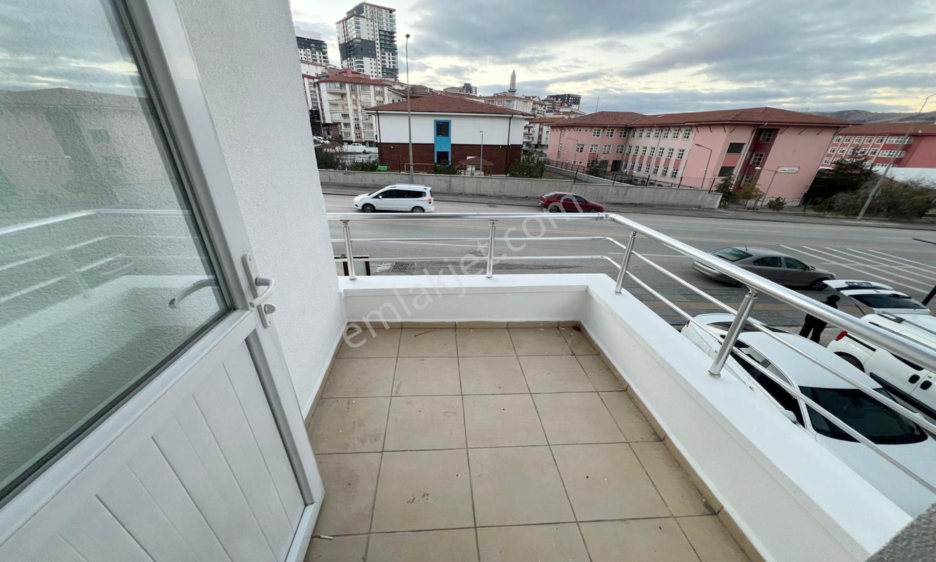Ufuktepe Mahallesi'nde Cadde Üzeri Full Yapılı 3+1 Daire! - Görsel 15