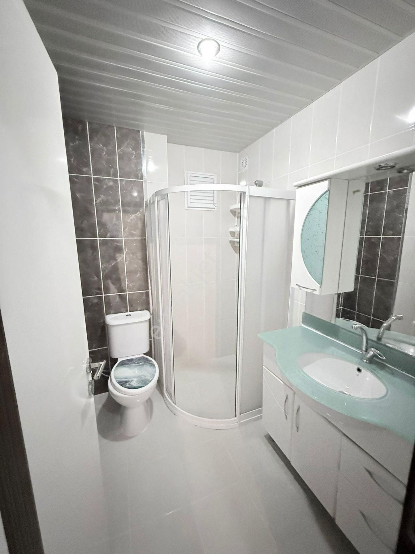 Yıldız'dan Merkezi Konumda Ara Kat Geniş Balkonlu 3+1 Kiralık !! - Görsel 17
