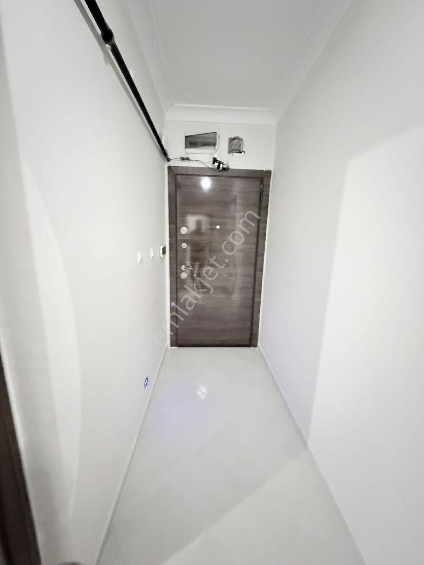 Yıldız'dan Merkezi Konumda Ara Kat Geniş Balkonlu 3+1 Kiralık !! - Görsel 23