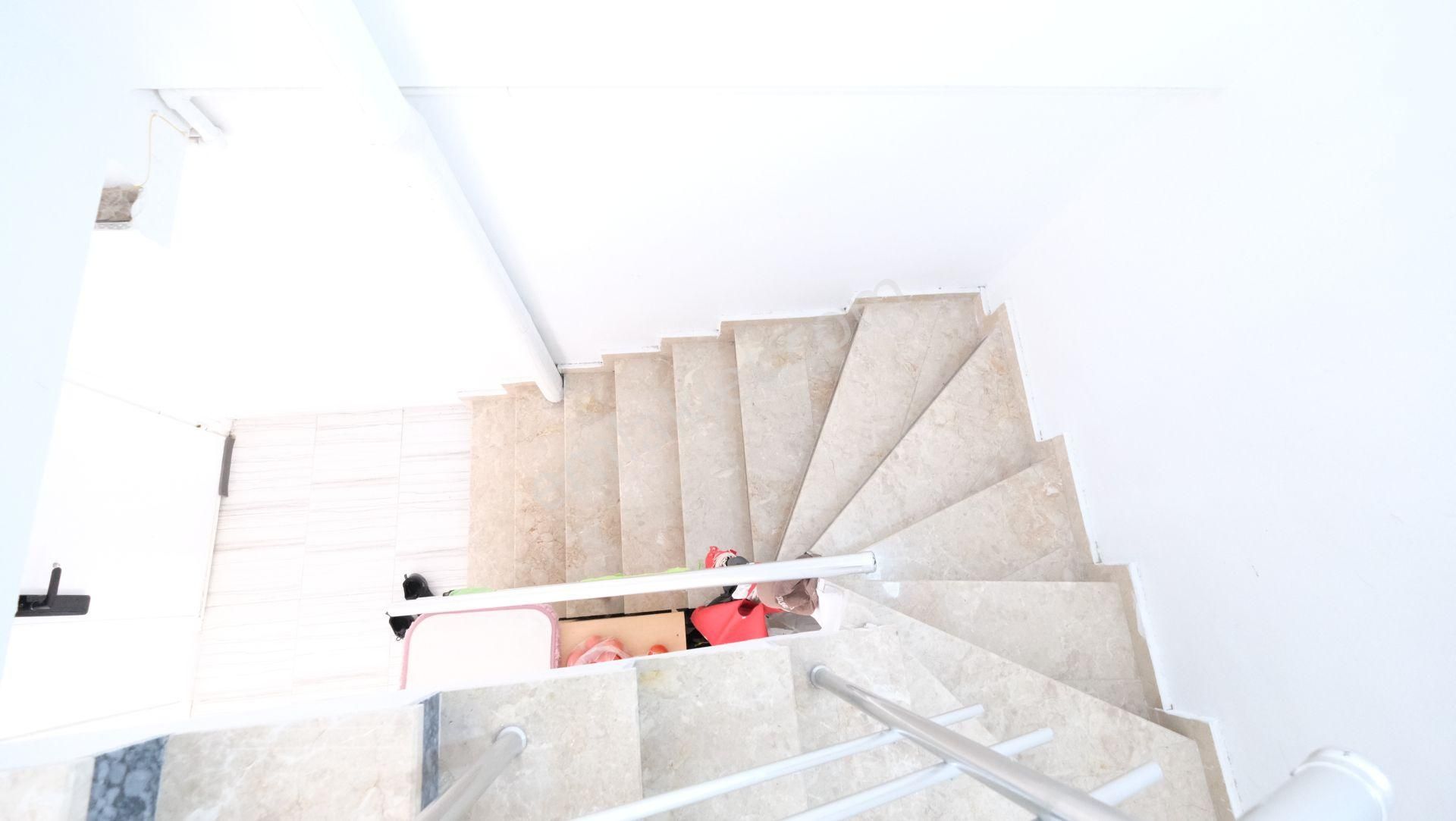 Keklikpınarı Malazgirtte Geniş Teraslı 5+1 Çatı Dubleks - Görsel 17