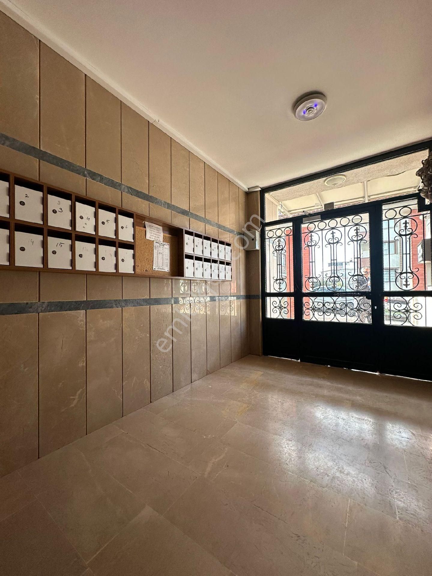 Sancaktepe Yenidoganda Acil Satilik. Catı Katı Daire - Görsel 9