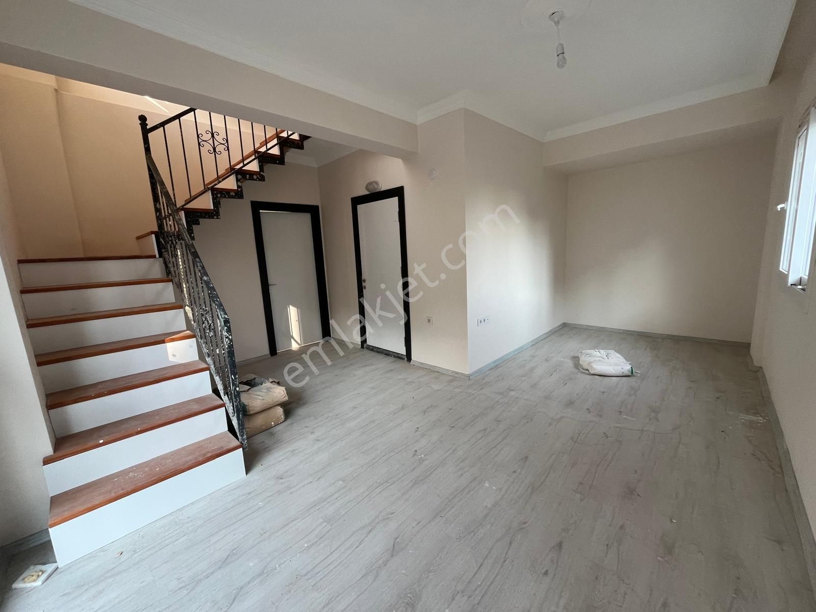 Menderes Turyap'tan Fevziçakmak Mh. 3+1 Kiralık Ters Dublex - Görsel 9