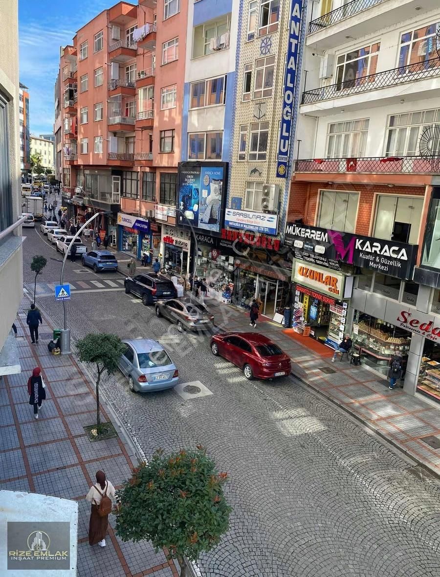 Rize'nin En İşlek Caddesin'de Kiralık Ofis - Görsel 2