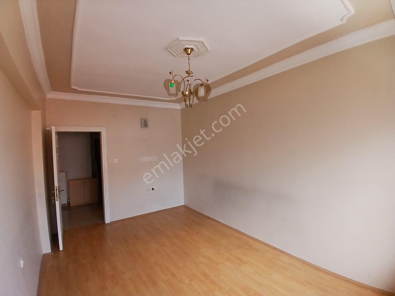 Akçay Emlak'tan Akşehir Gülmece Parkı Civarı Bakımlı Doğalgazlı Kiralık 2+1 Daire - Görsel 7