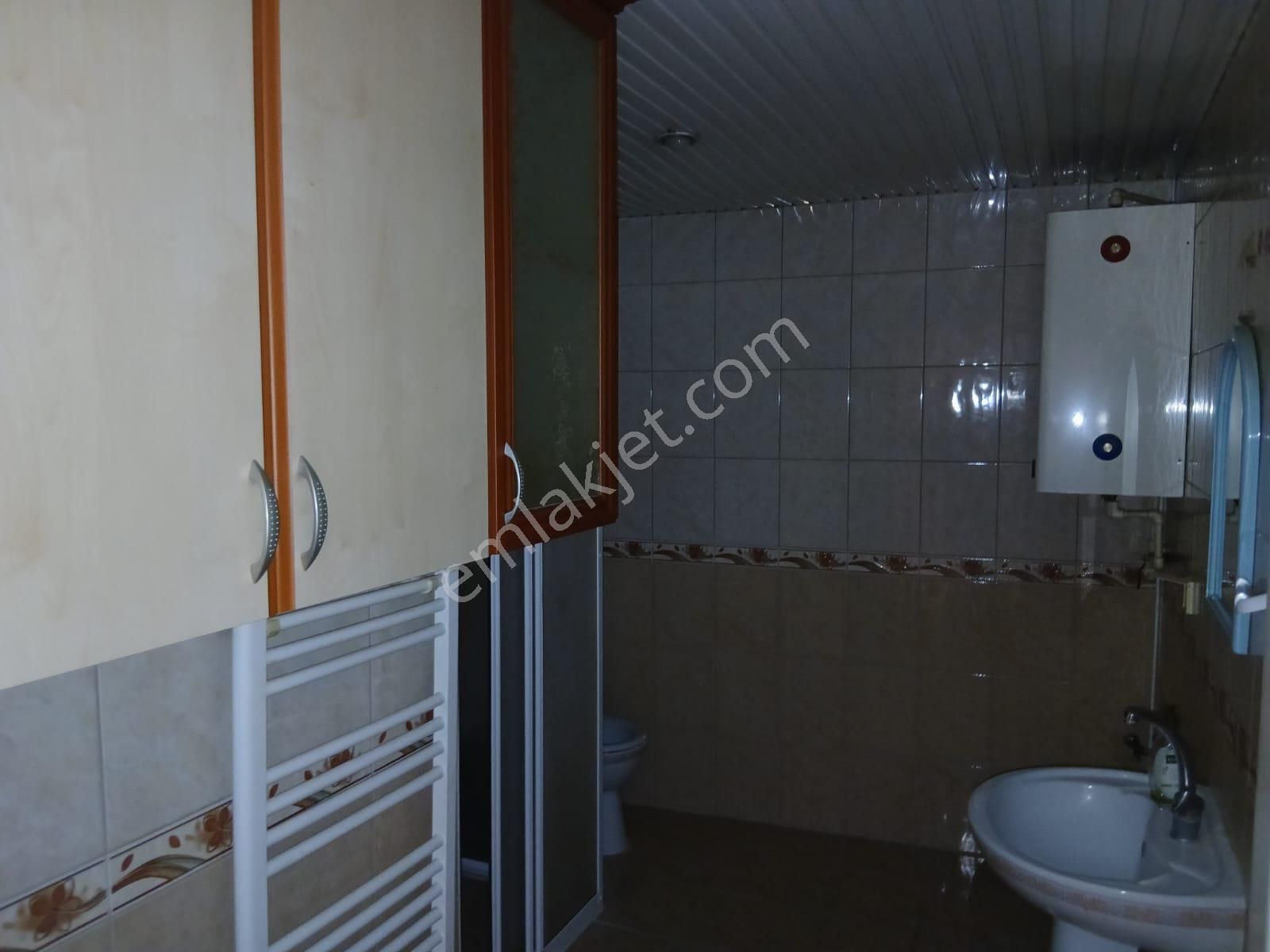 Akçay Emlak'tan Akşehir Gülmece Parkı Civarı Bakımlı Doğalgazlı Kiralık 2+1 Daire - Görsel 24